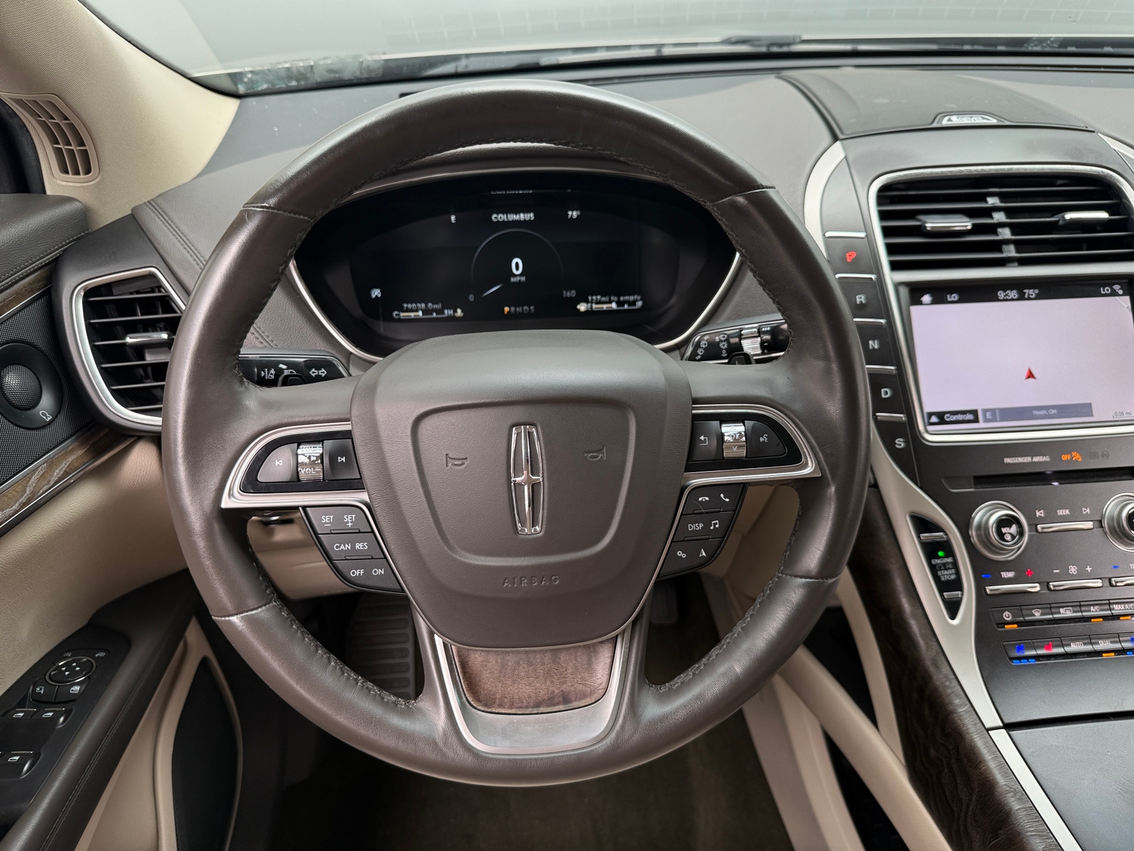 Thumbnail: 2019 Lincoln Nautilus - 4