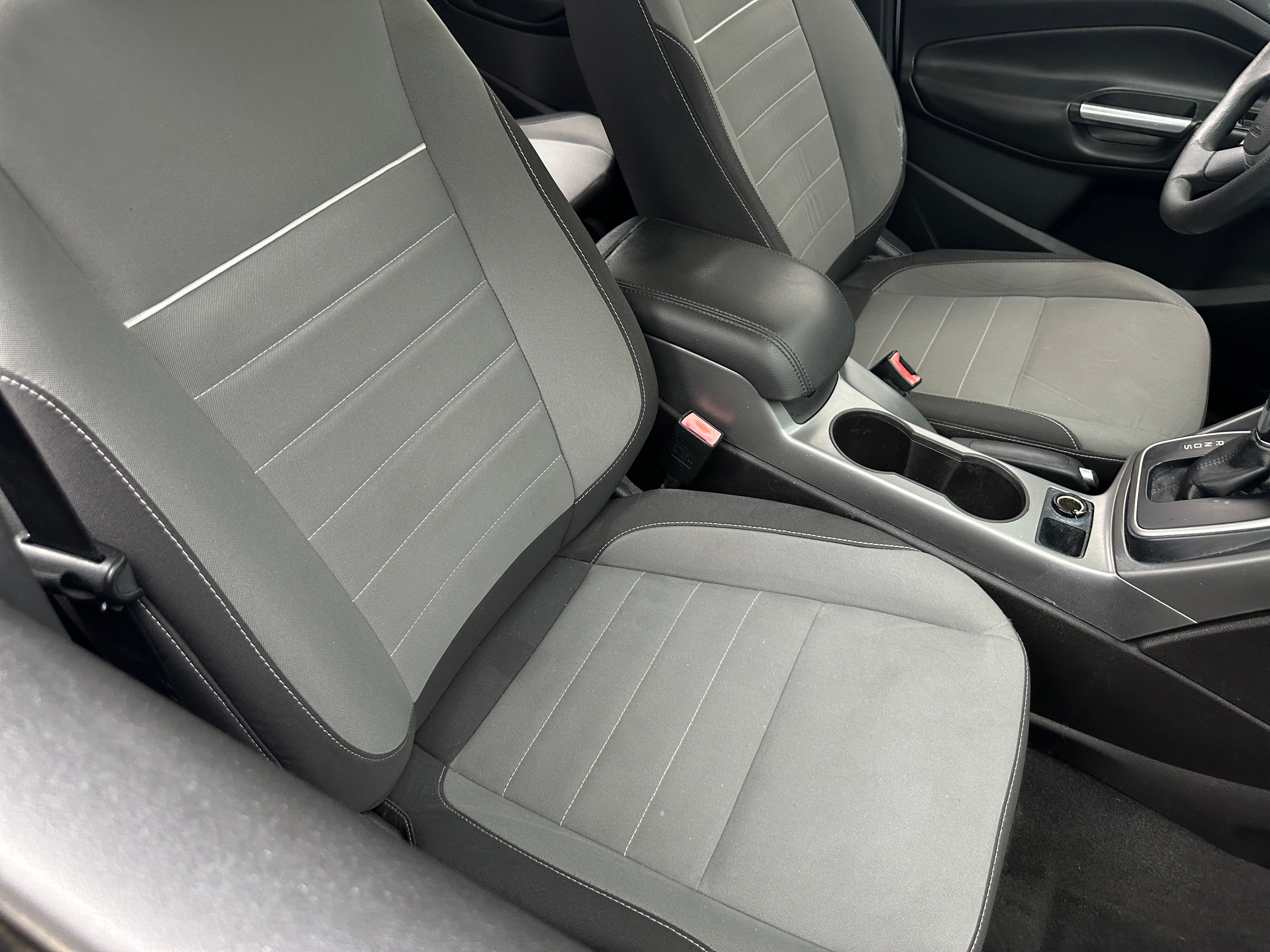 Used 2013 Ford Escape SE with VIN 1FMCU0GX4DUB61143 for sale in Pewaukee, WI