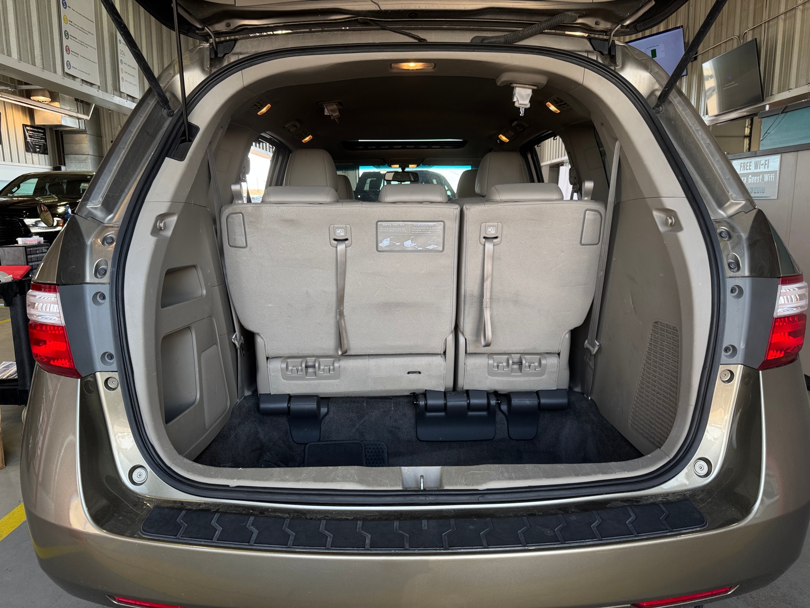 Thumbnail: 2013 Honda Odyssey - 6