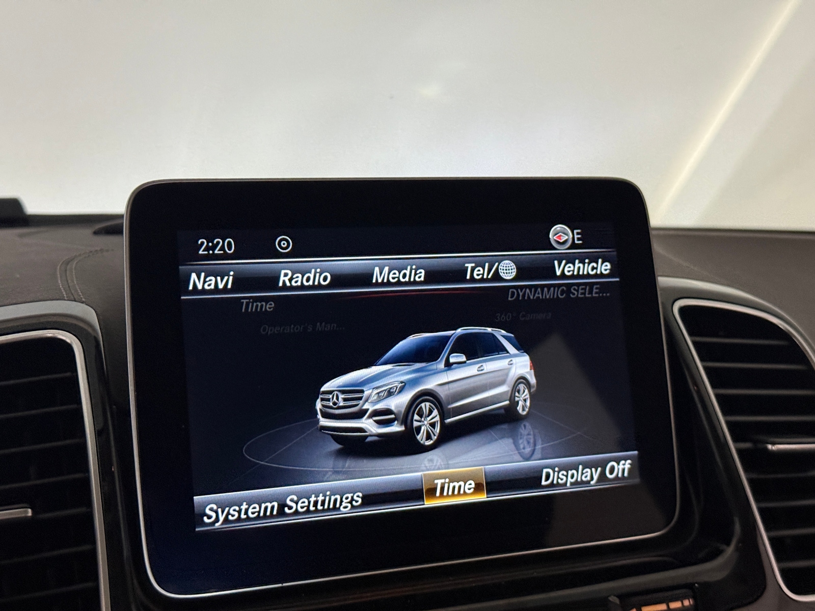 Thumbnail: 2018 Mercedes-Benz GLE - 3