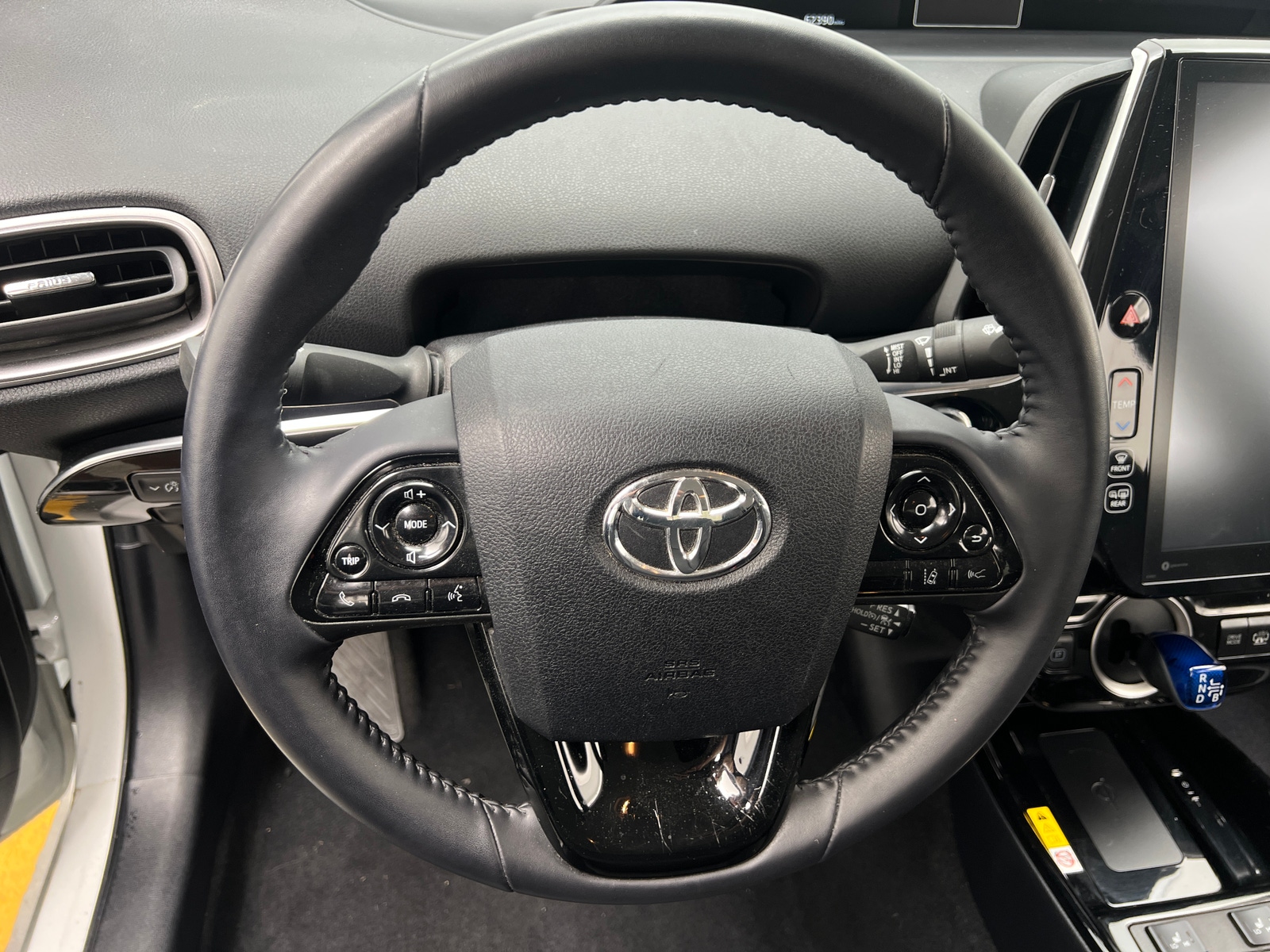 Thumbnail: 2022 Toyota Prius Prime - 4