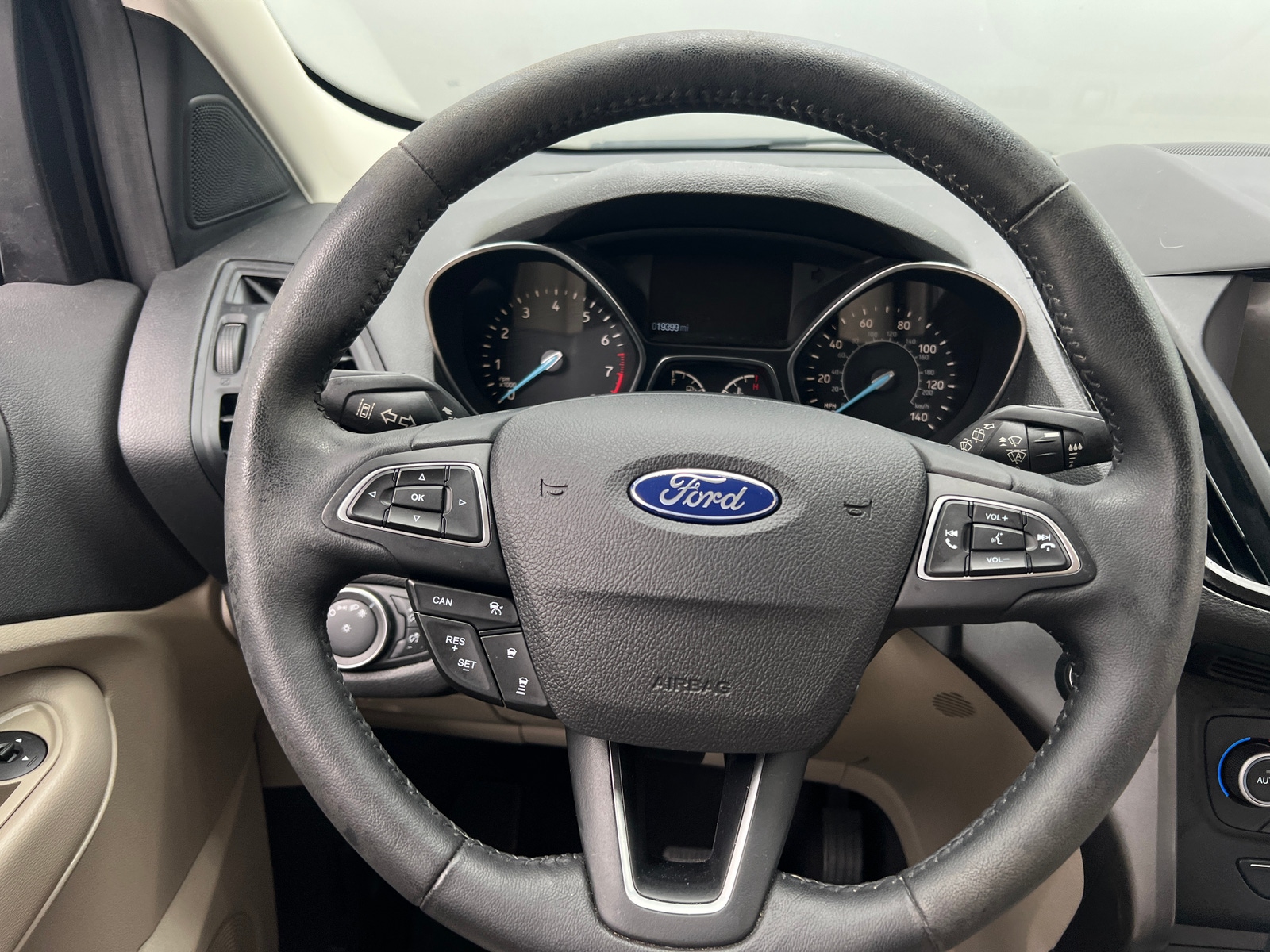 Thumbnail: 2019 Ford Escape - 4