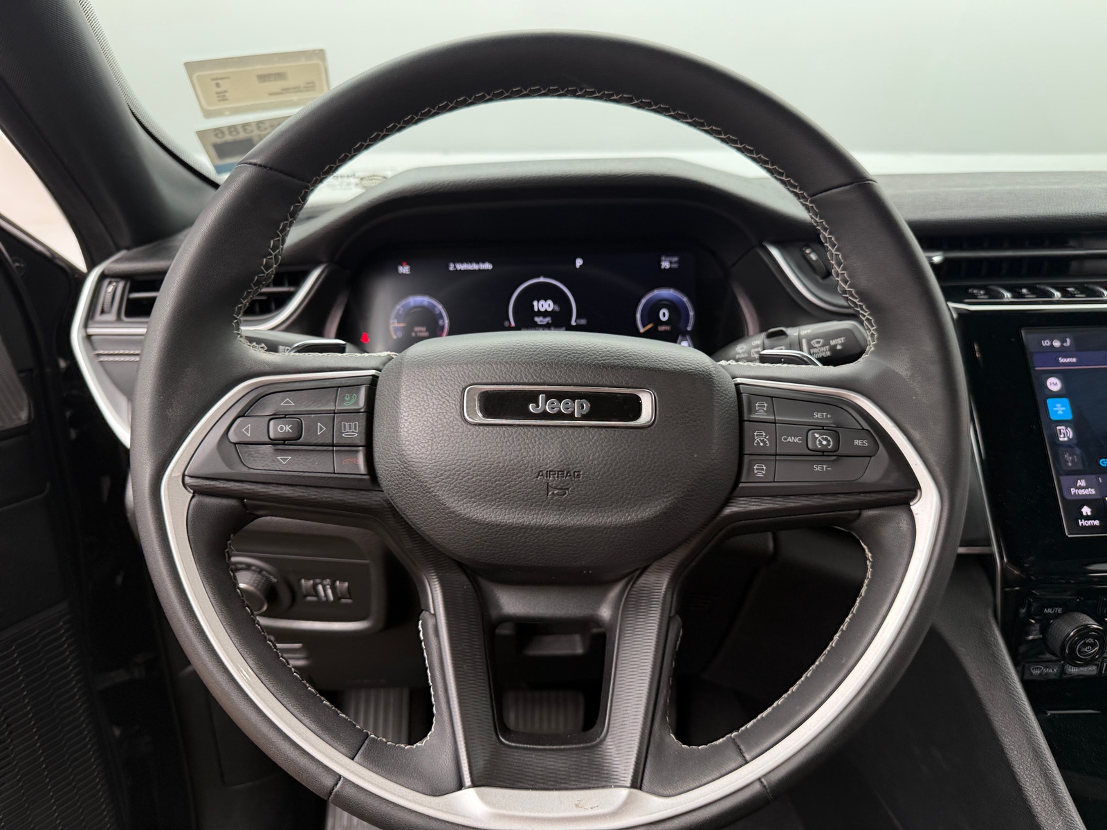 Thumbnail: 2023 Jeep Grand Cherokee - 4