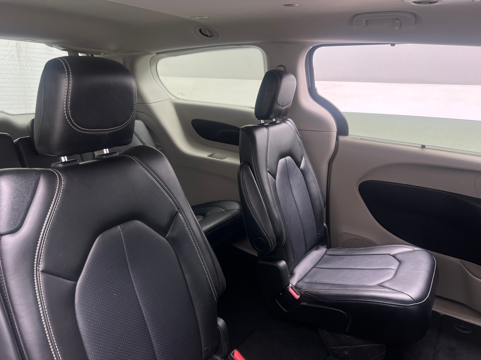 Thumbnail: 2024 Chrysler Pacifica - 5