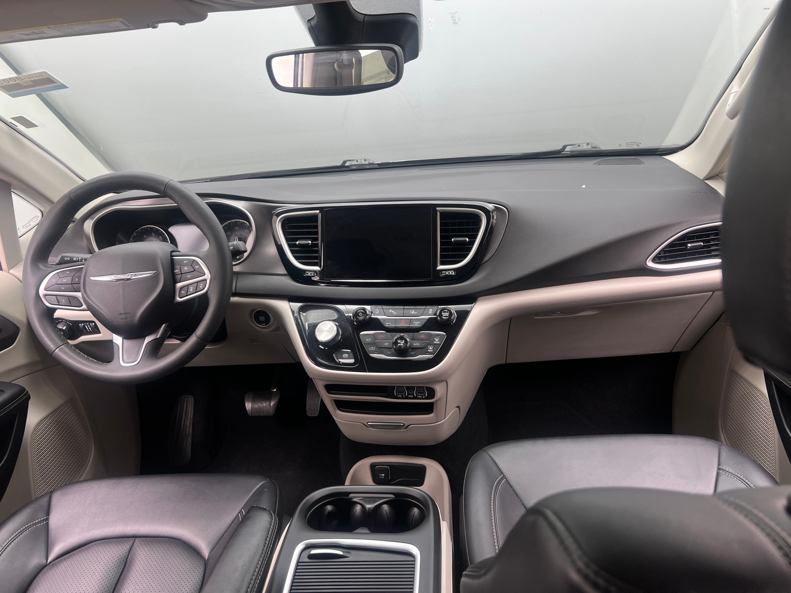 Thumbnail: 2024 Chrysler Pacifica - 2