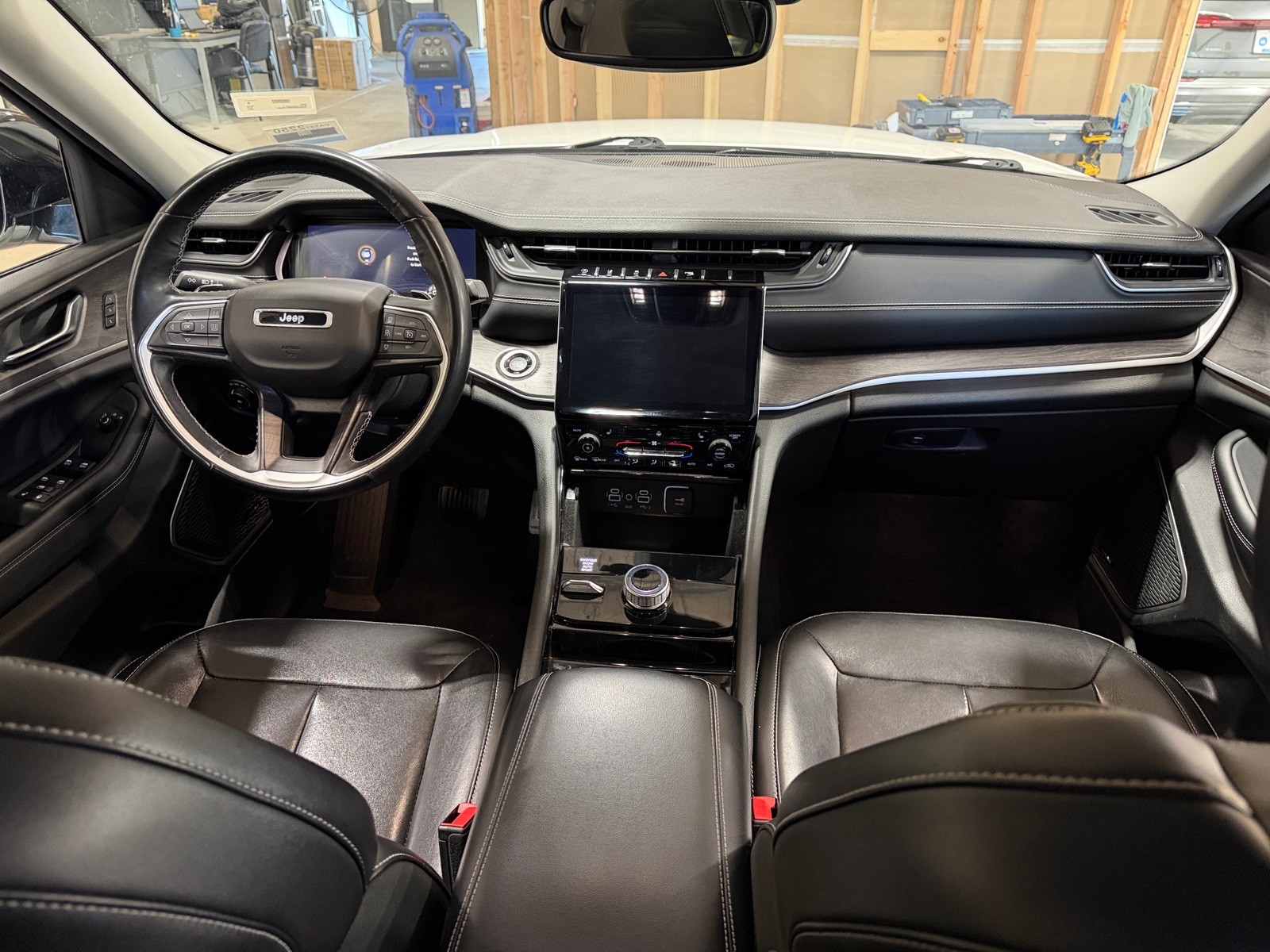 Thumbnail: 2021 Jeep Grand Cherokee L - 2