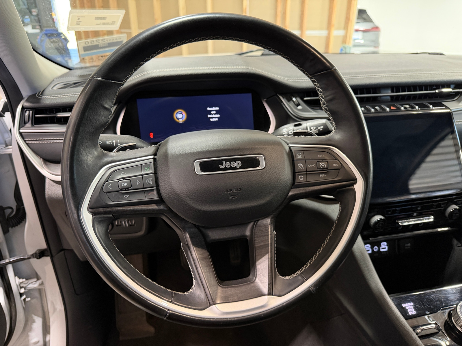 Thumbnail: 2021 Jeep Grand Cherokee L - 4