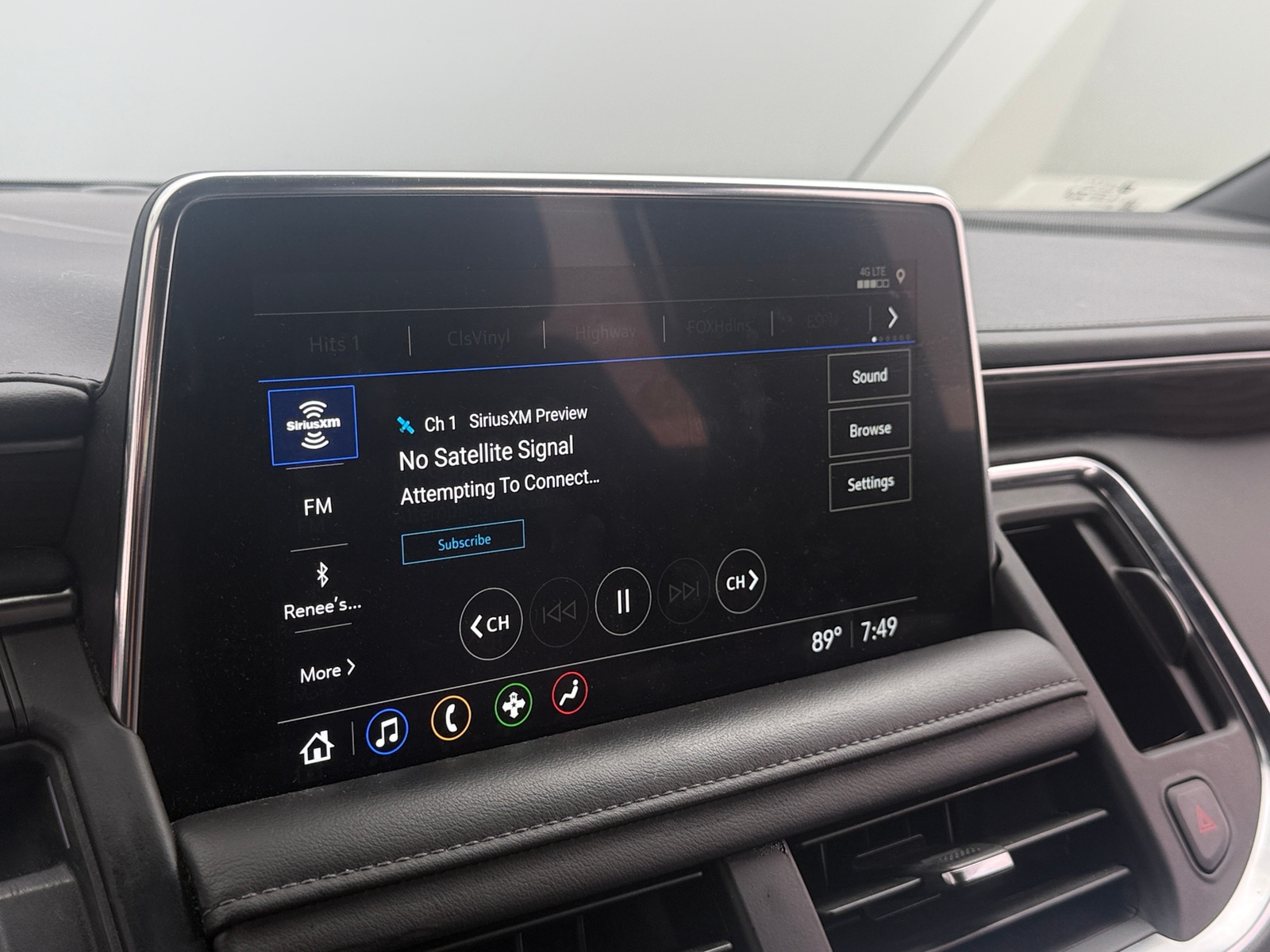 Thumbnail: 2021 Chevrolet Suburban - 3