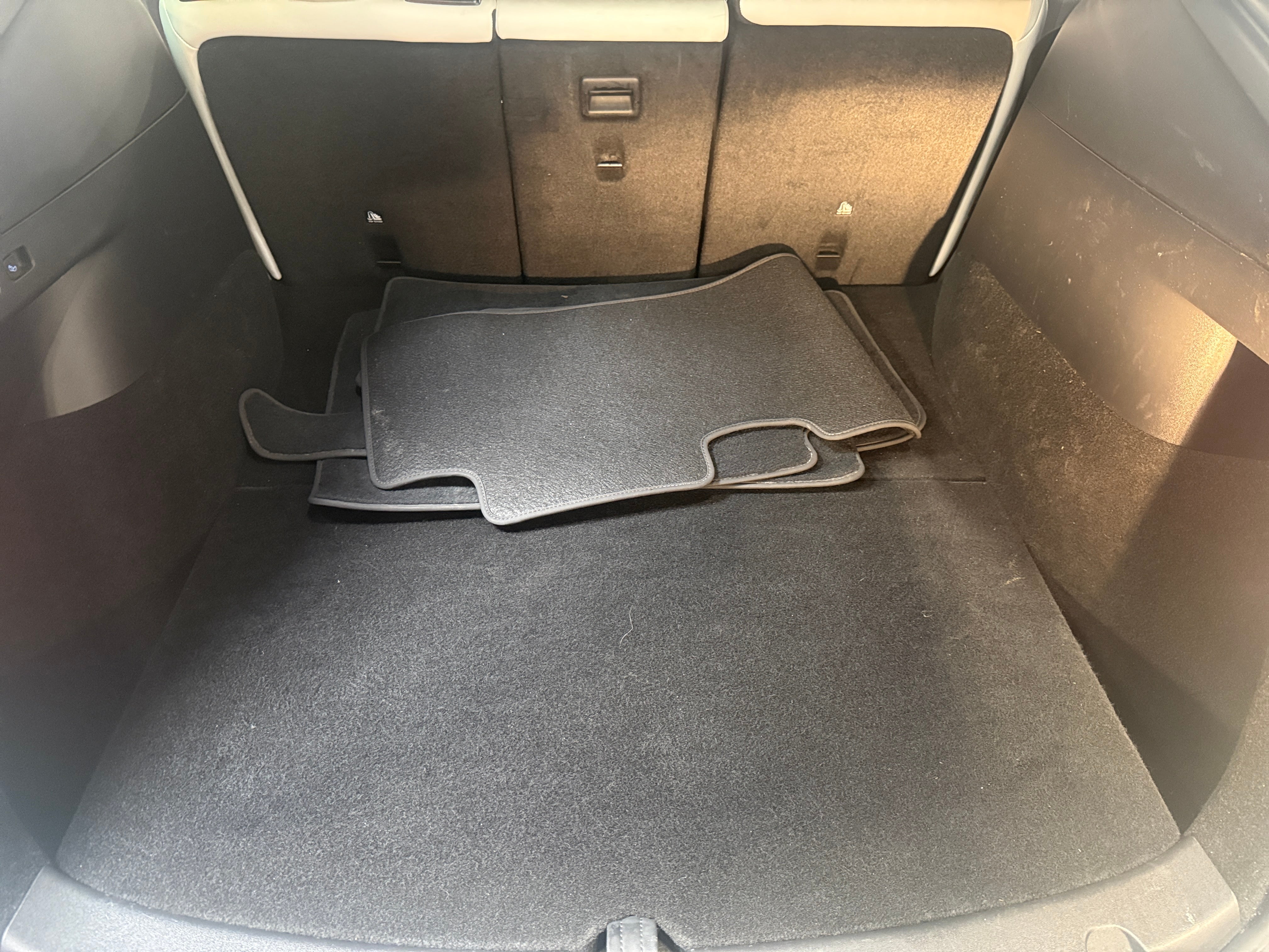 Used 2021 Tesla Model Y Long Range with VIN 5YJYGDEE3MF258398 for sale in Auburn, WA