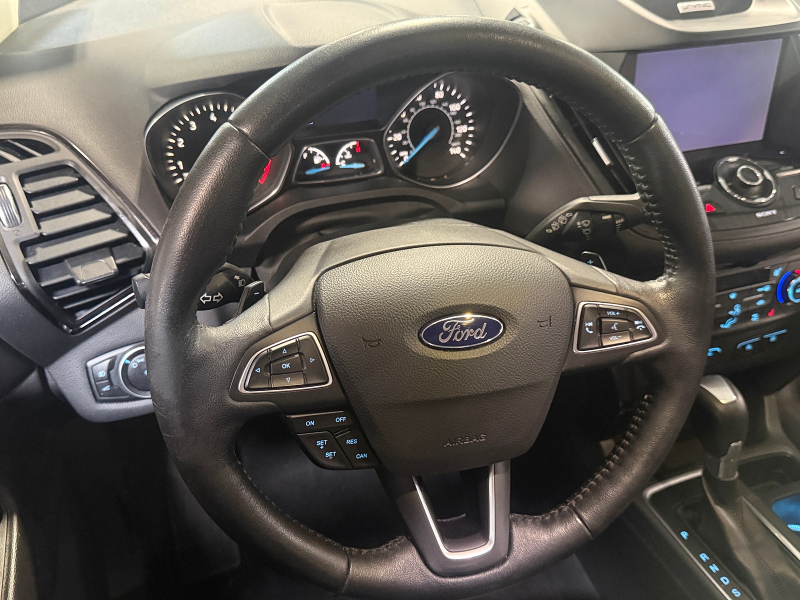 Thumbnail: 2017 Ford Escape - 4