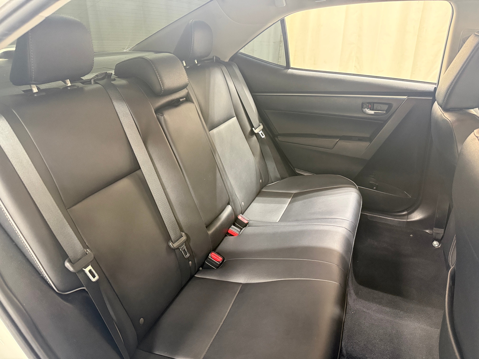 Thumbnail: 2015 Toyota Corolla - 5
