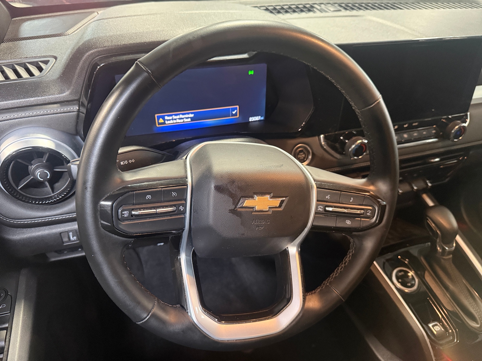 Thumbnail: 2024 Chevrolet Colorado - 5