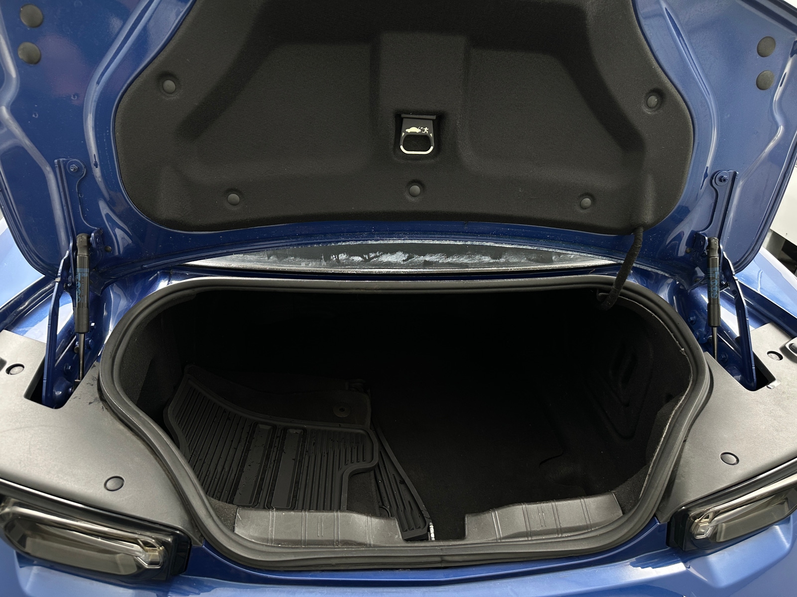 Thumbnail: 2020 Chevrolet Camaro - 4