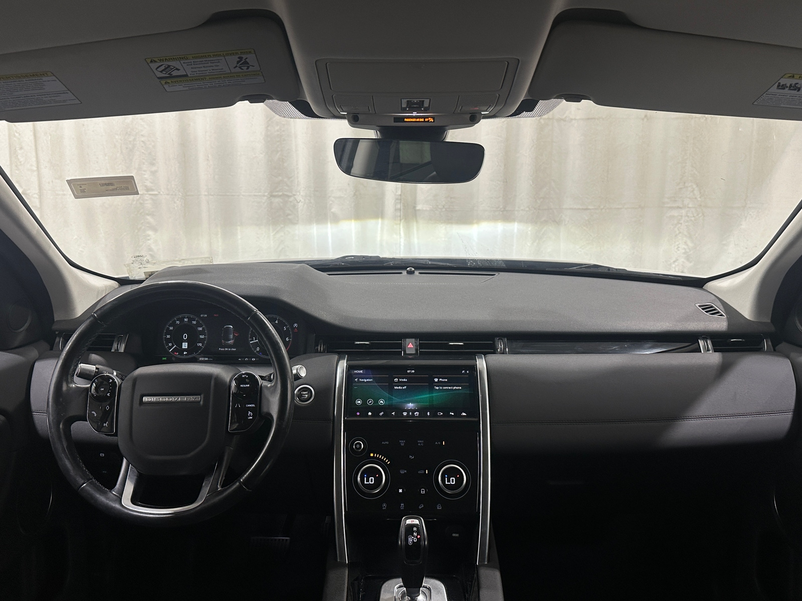Thumbnail: 2020 Land Rover Discovery Sport - 2