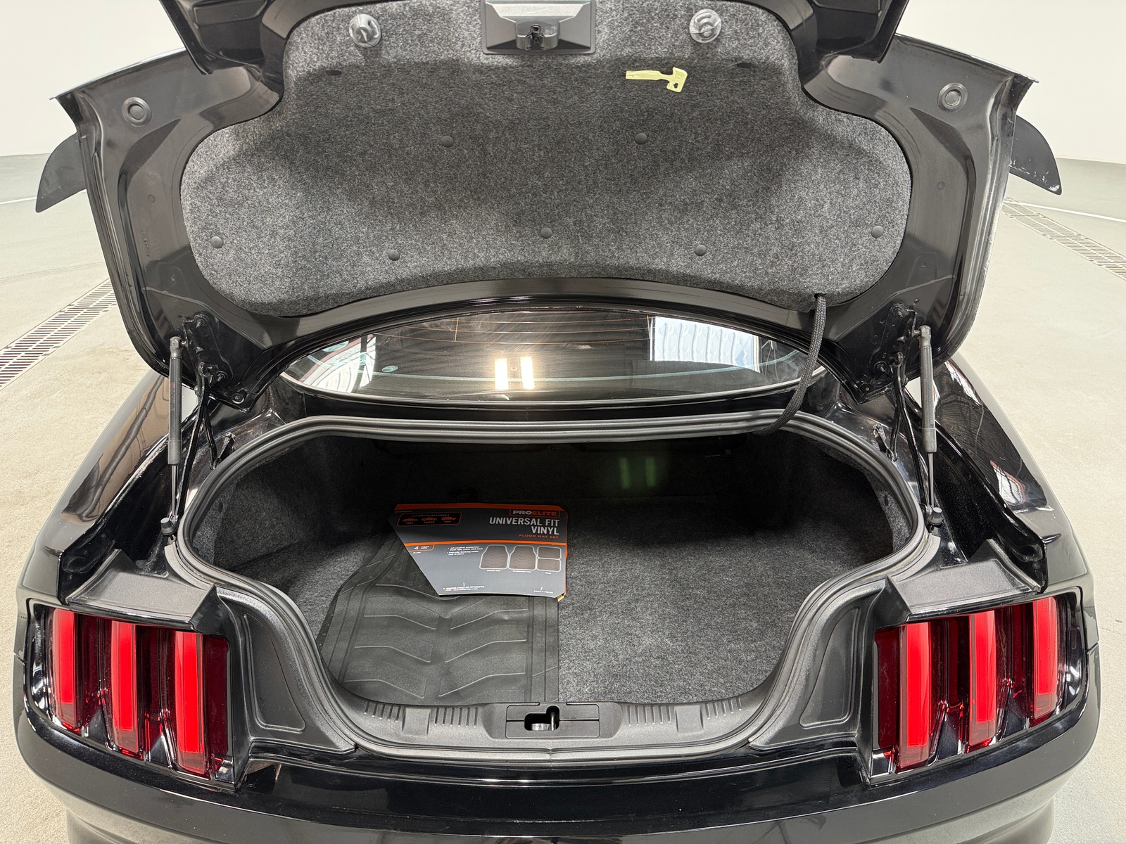 Thumbnail: 2016 Ford Mustang - 6