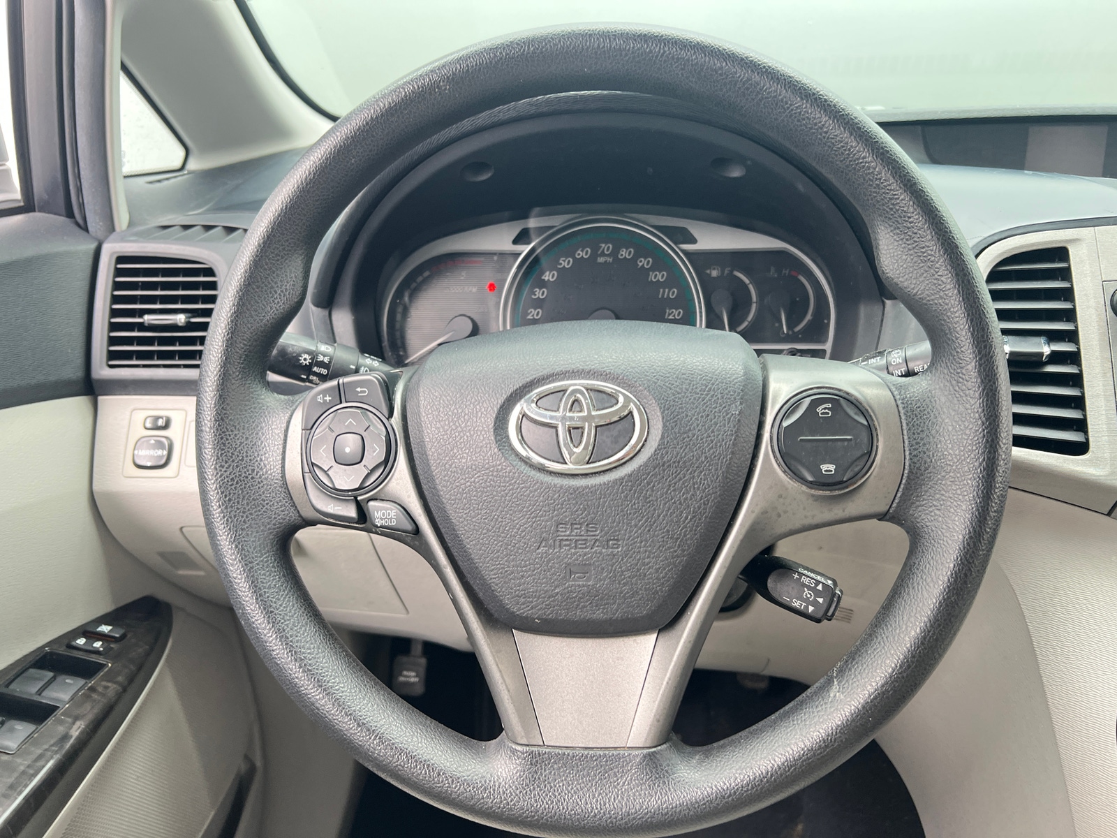 Thumbnail: 2014 Toyota Venza - 5