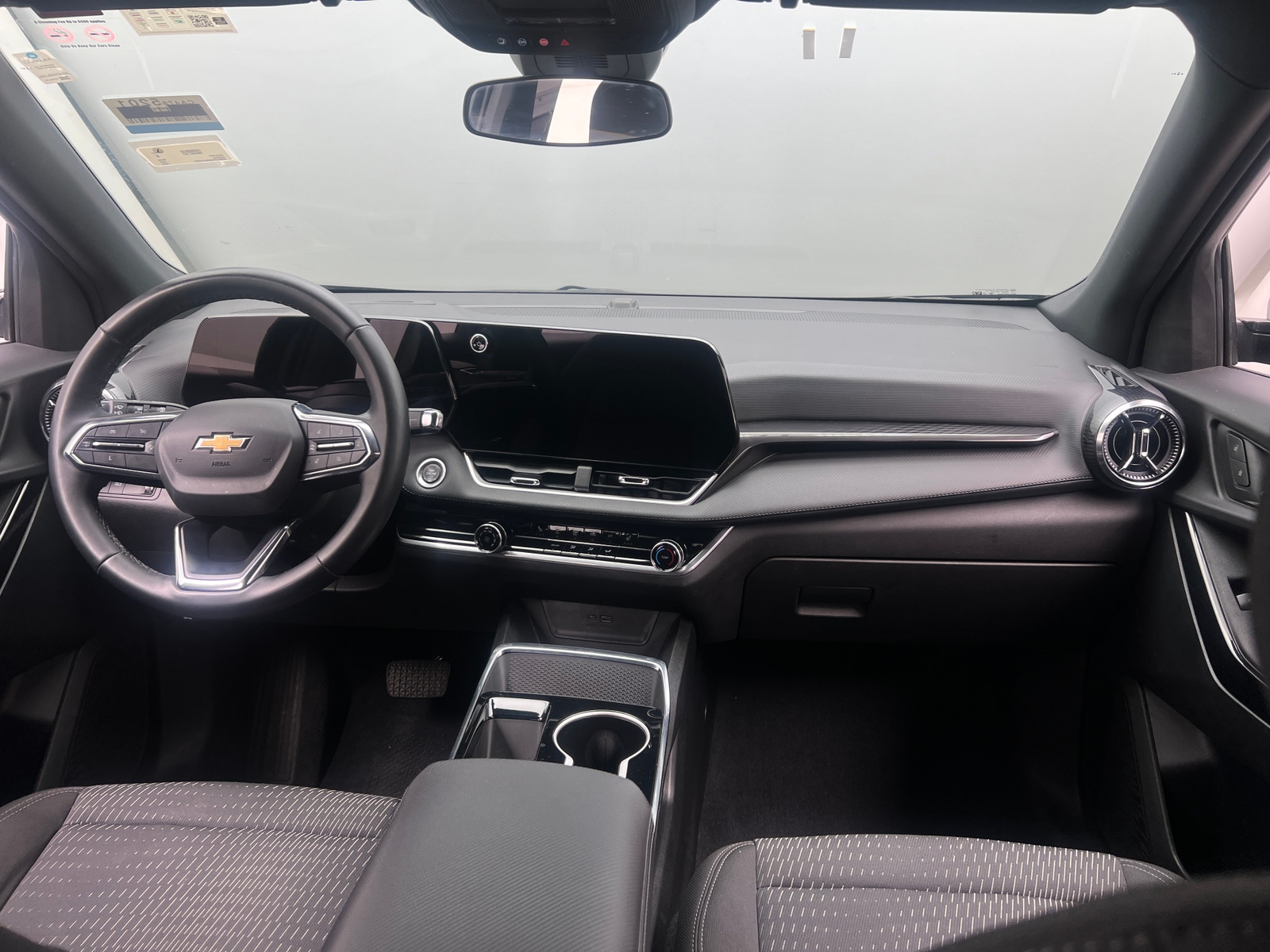 Thumbnail: 2025 Chevrolet Equinox - 3