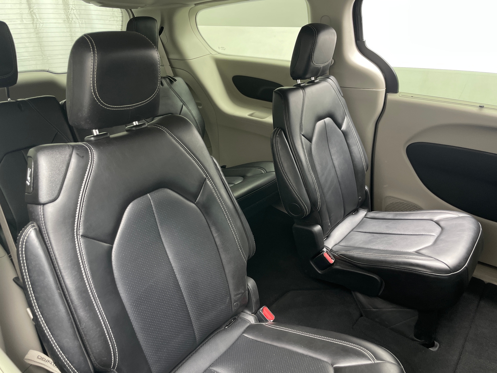Thumbnail: 2024 Chrysler Pacifica - 5