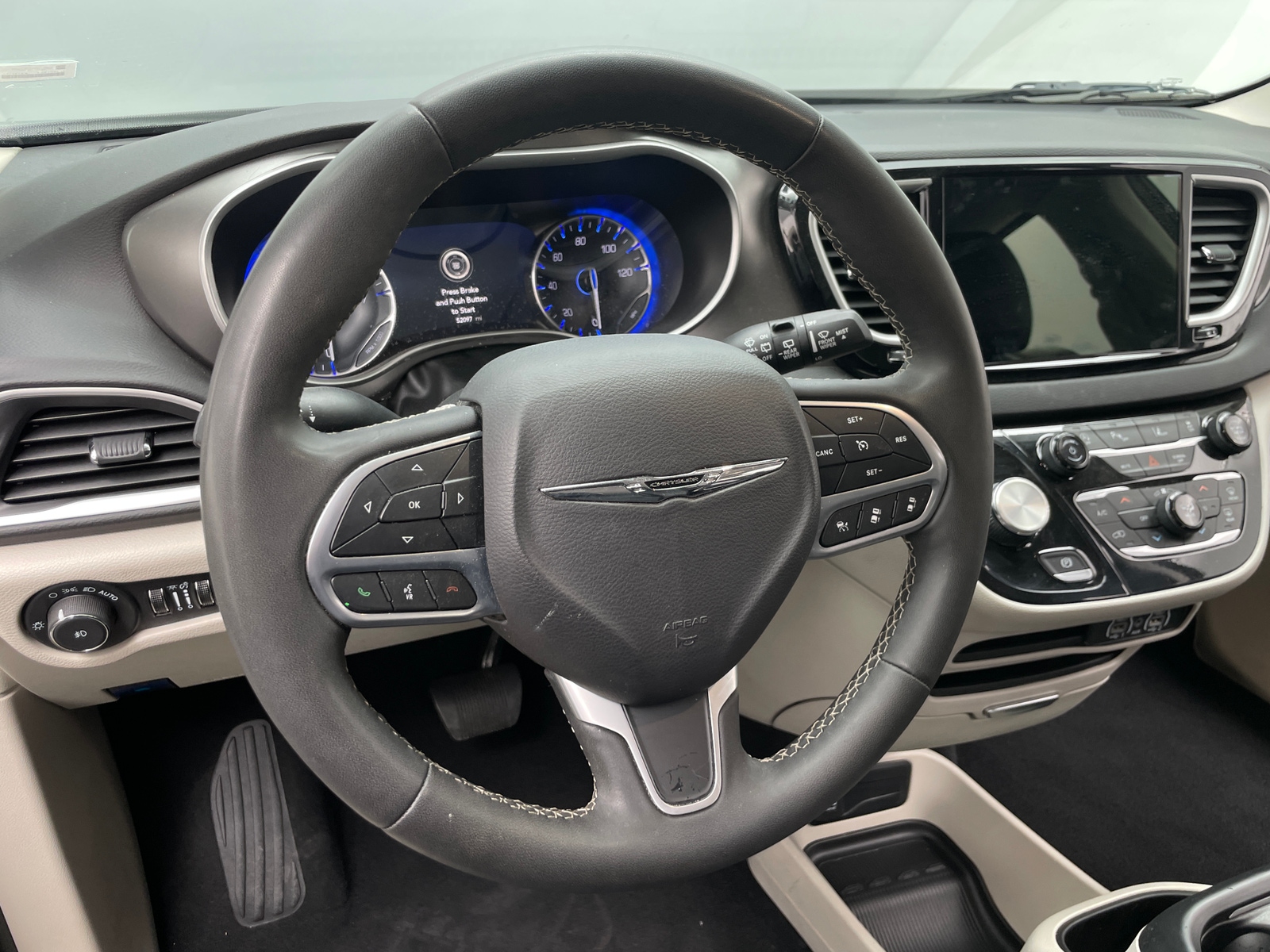 Thumbnail: 2024 Chrysler Pacifica - 4