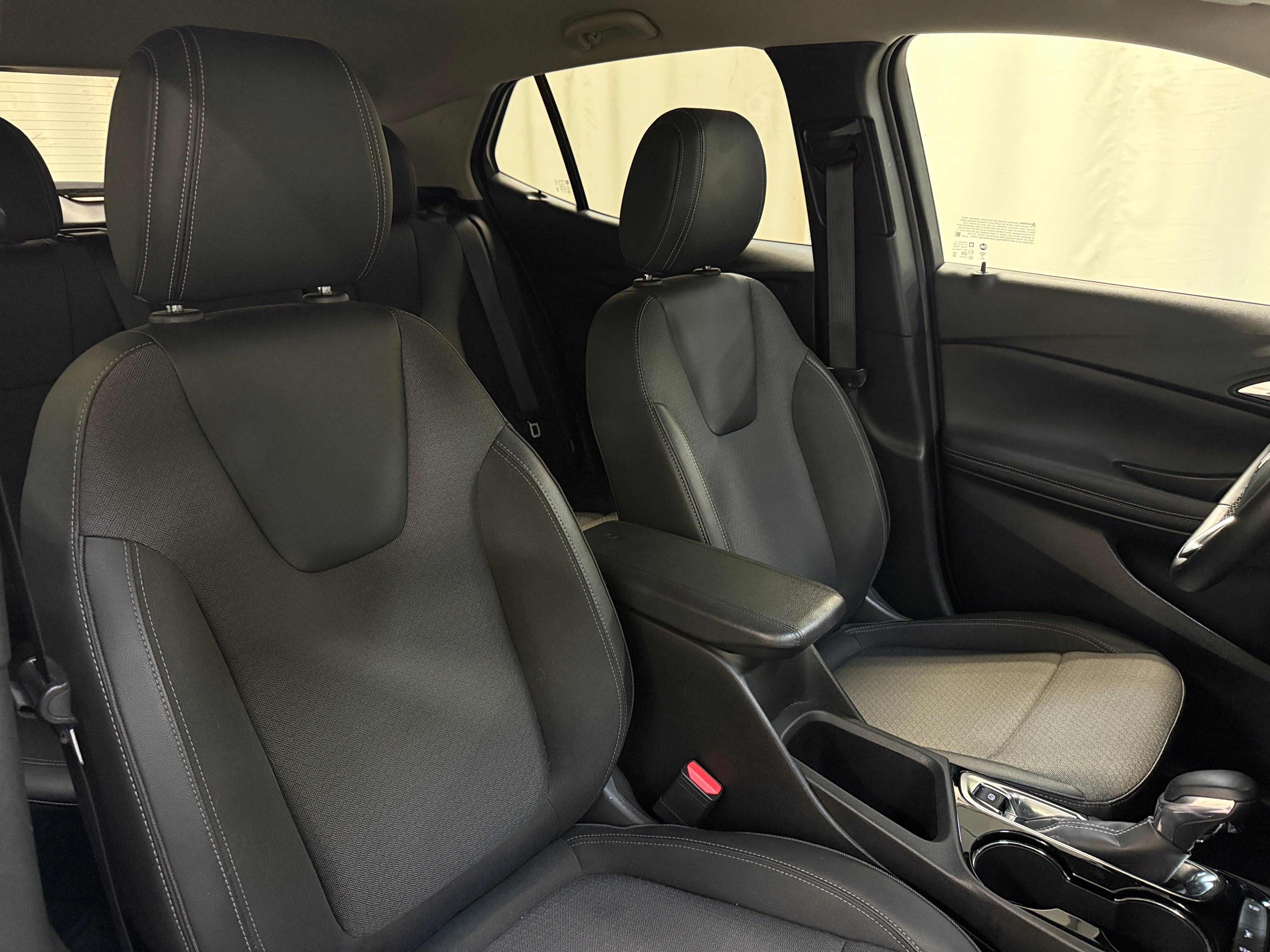 2025 Buick Encore GX Preferred - Photo 4