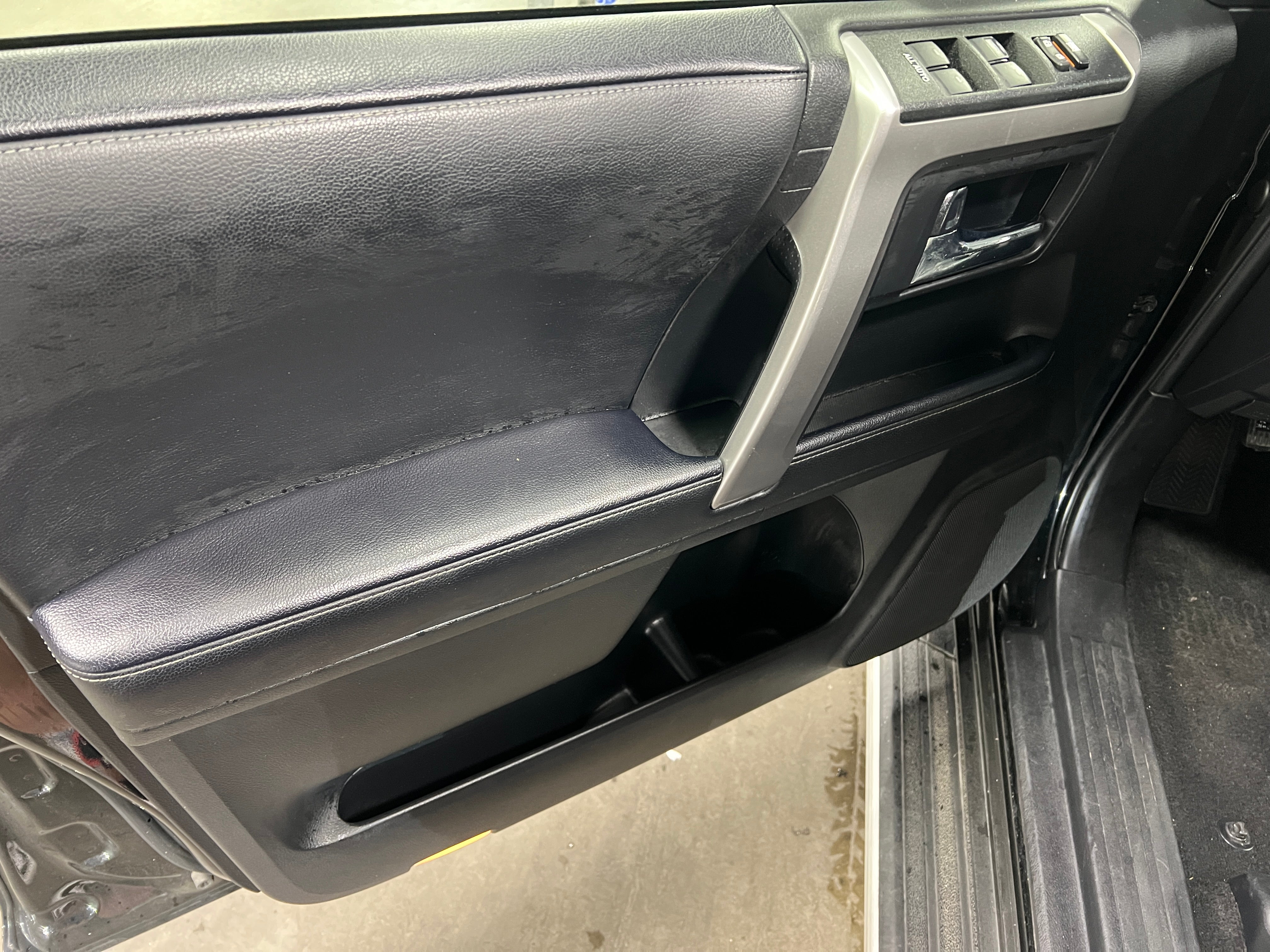 2023 Toyota 4Runner SR5 Premium - Photo 9