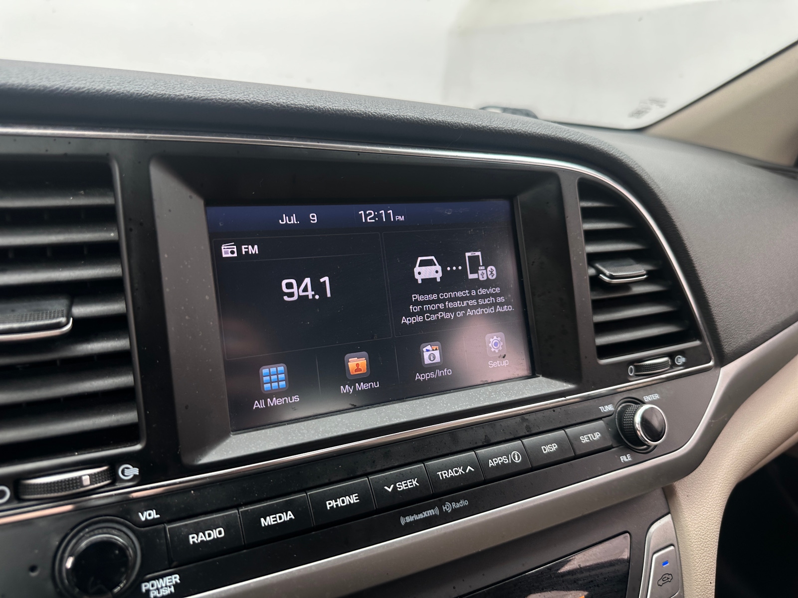 Thumbnail: 2017 Hyundai Elantra - 4