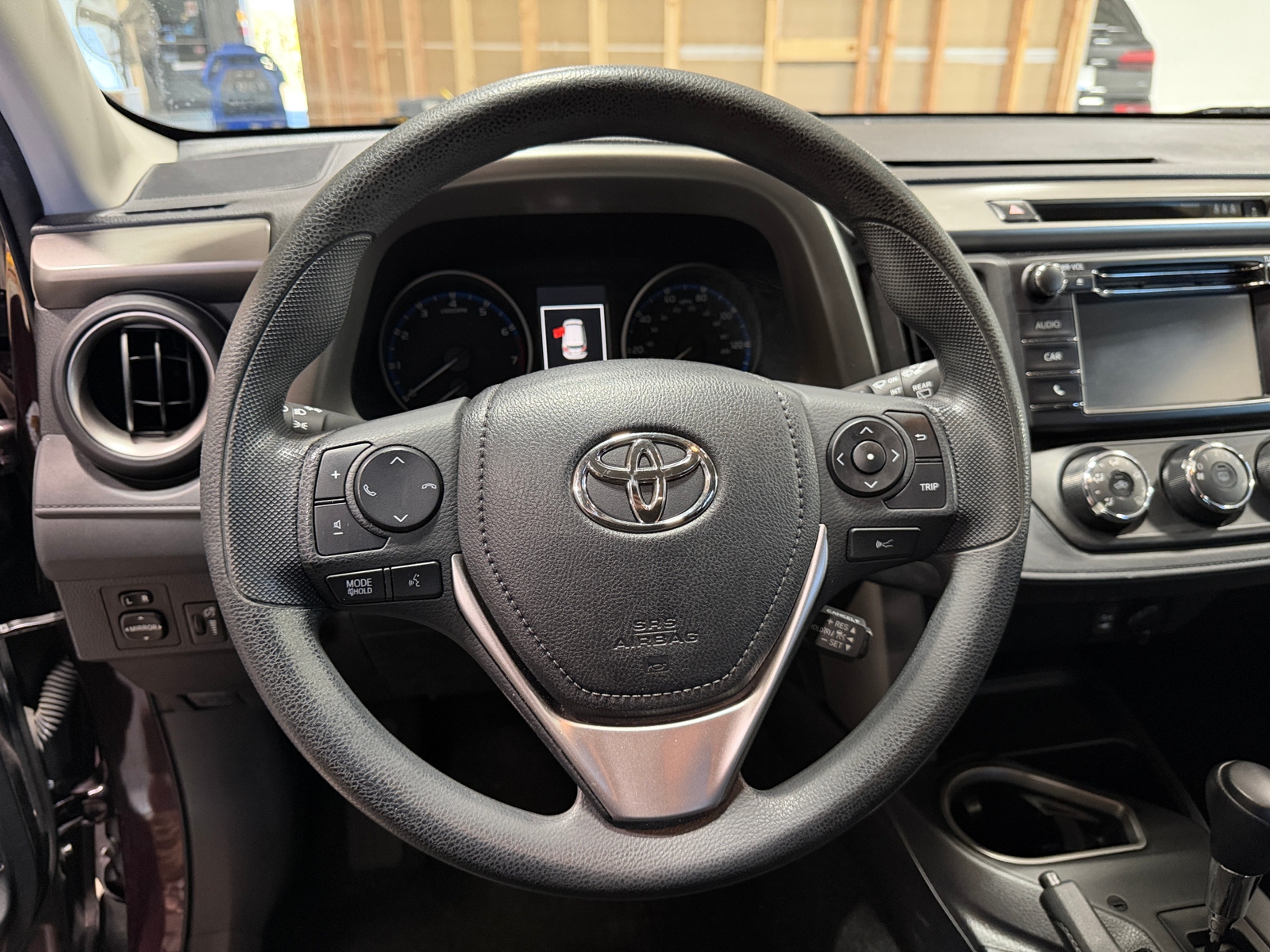 Thumbnail: 2017 Toyota RAV4 - 5