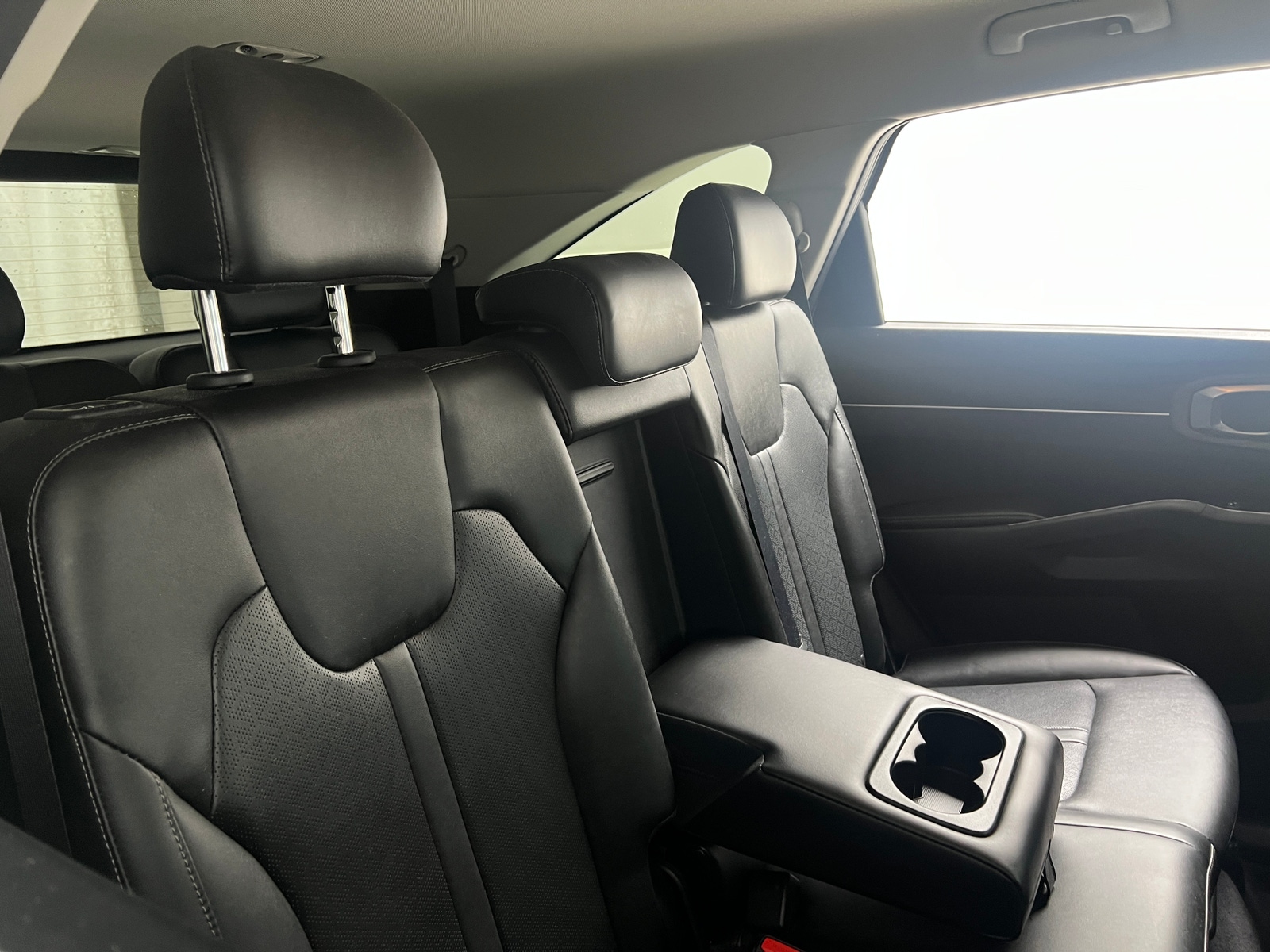 Thumbnail: 2022 Kia Sorento - 5