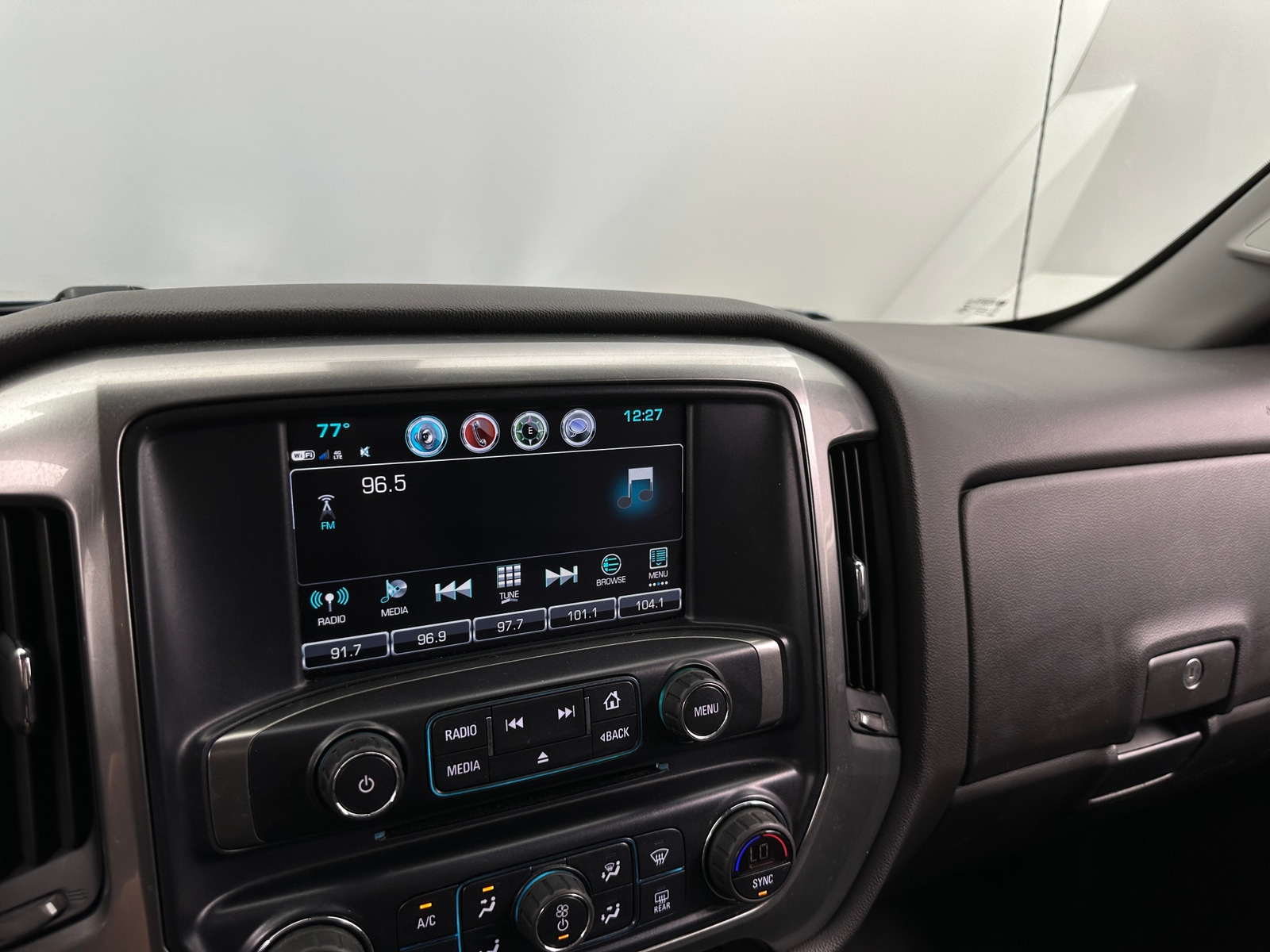 Thumbnail: 2019 Chevrolet Silverado 1500 - 4