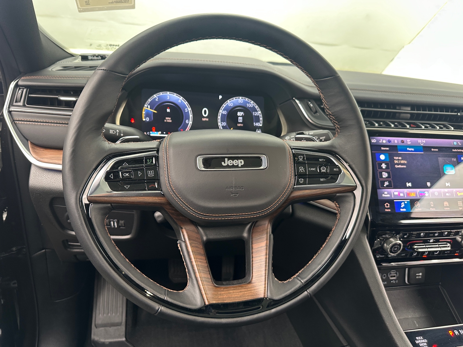 Thumbnail: 2025 Jeep Grand Cherokee L - 4