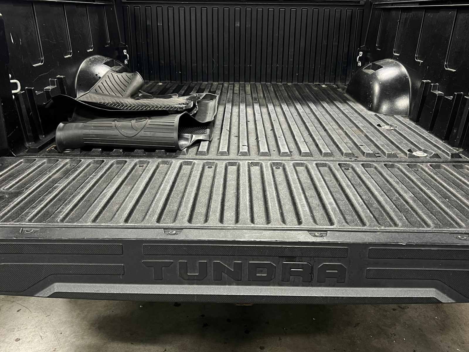 Thumbnail: 2023 Toyota Tundra - 7