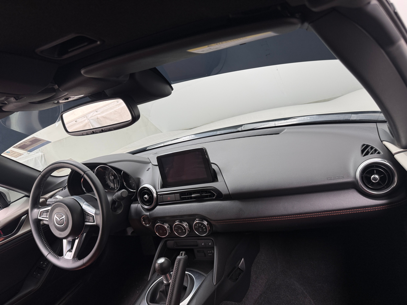 Thumbnail: 2023 Mazda MX-5 Miata - 2