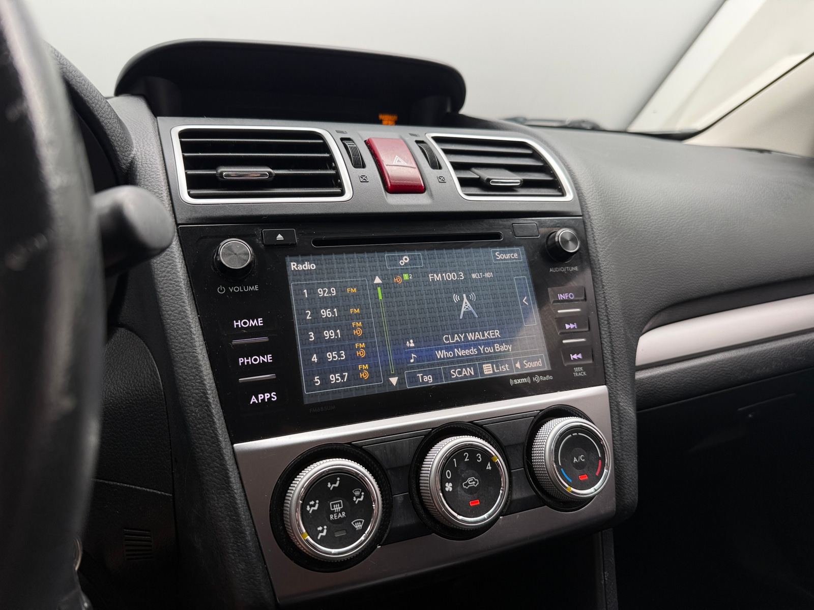 Thumbnail: 2016 Subaru Crosstrek - 4