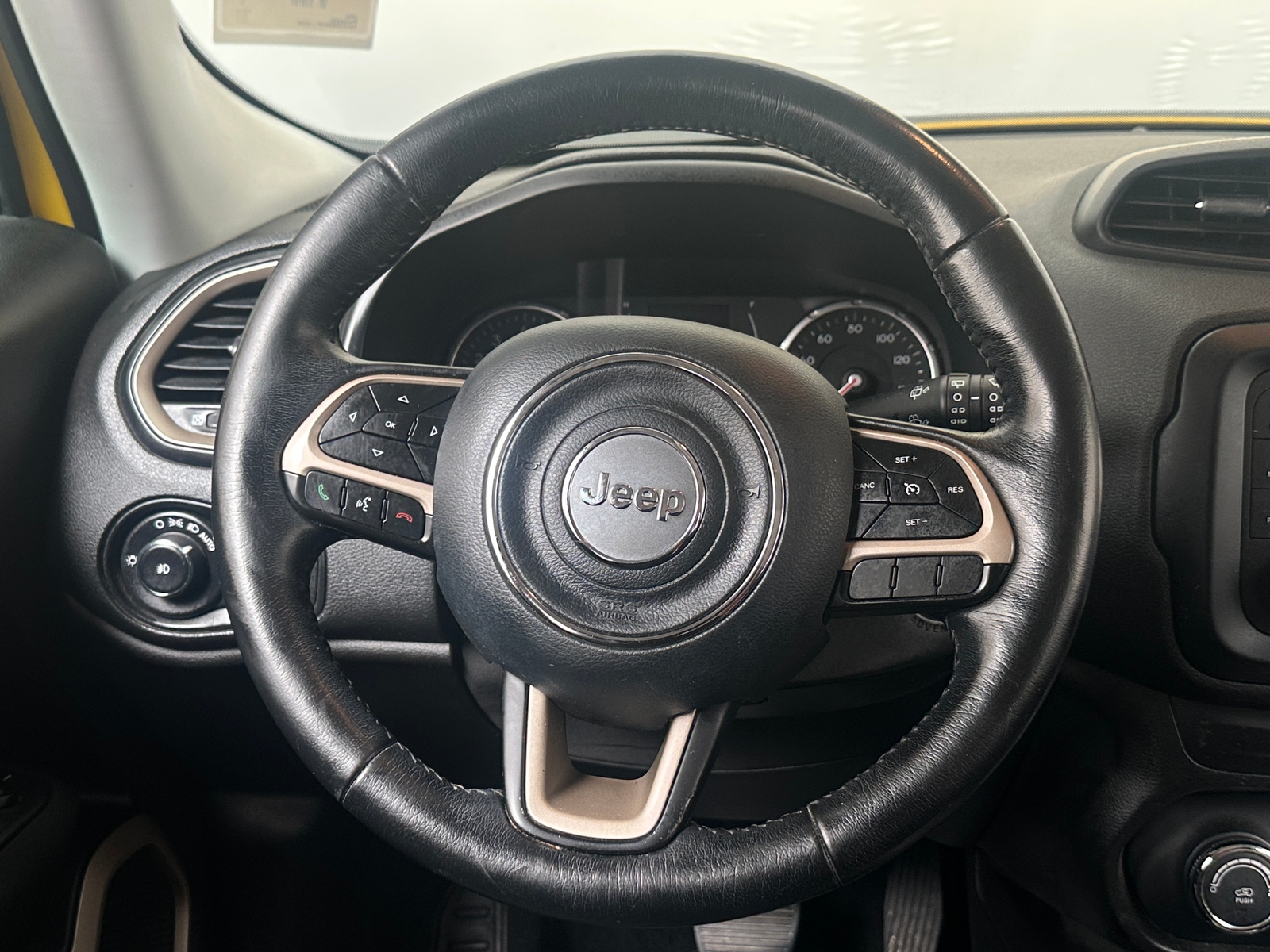 Thumbnail: 2017 Jeep Renegade - 5