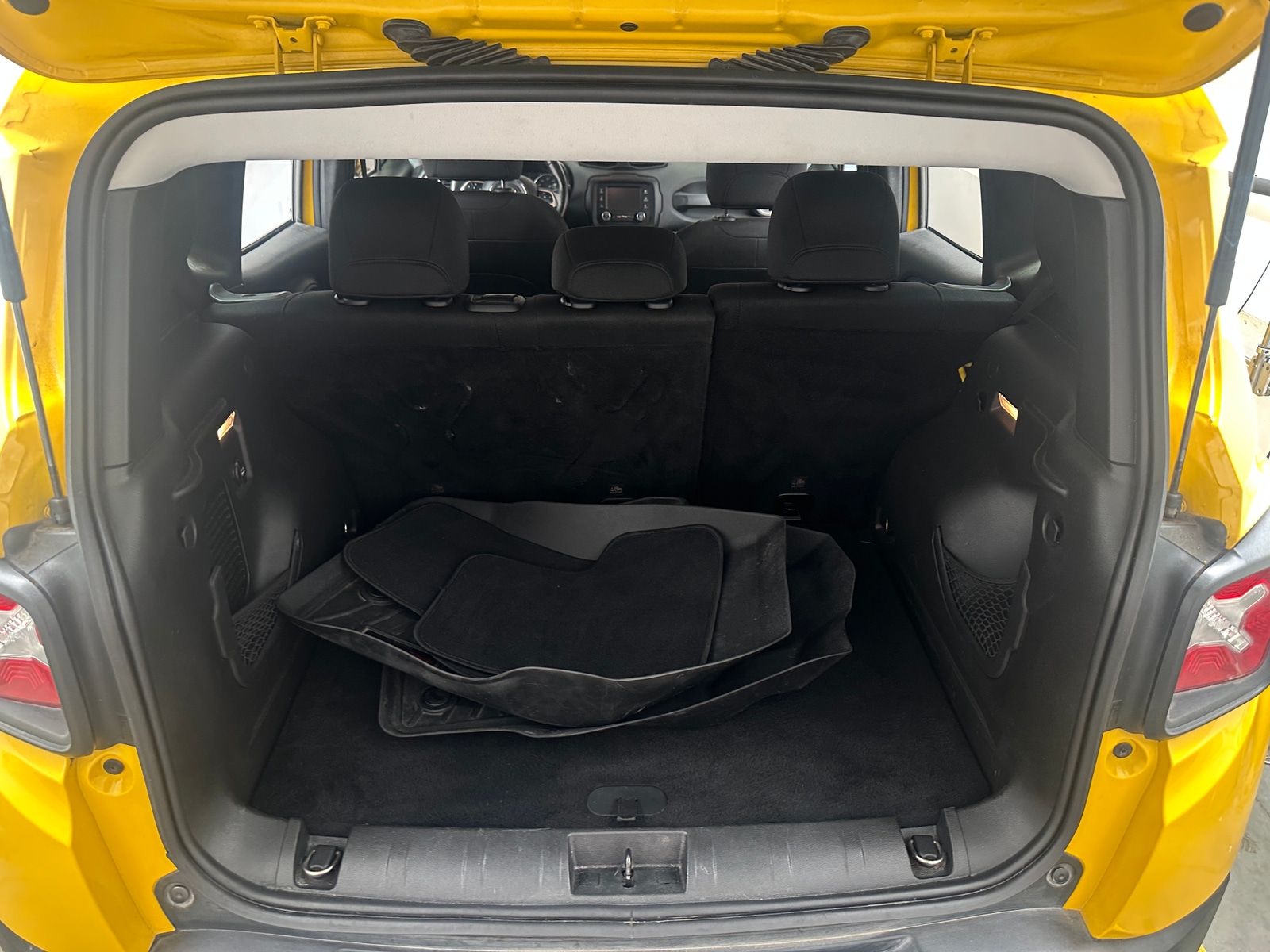 Thumbnail: 2017 Jeep Renegade - 7