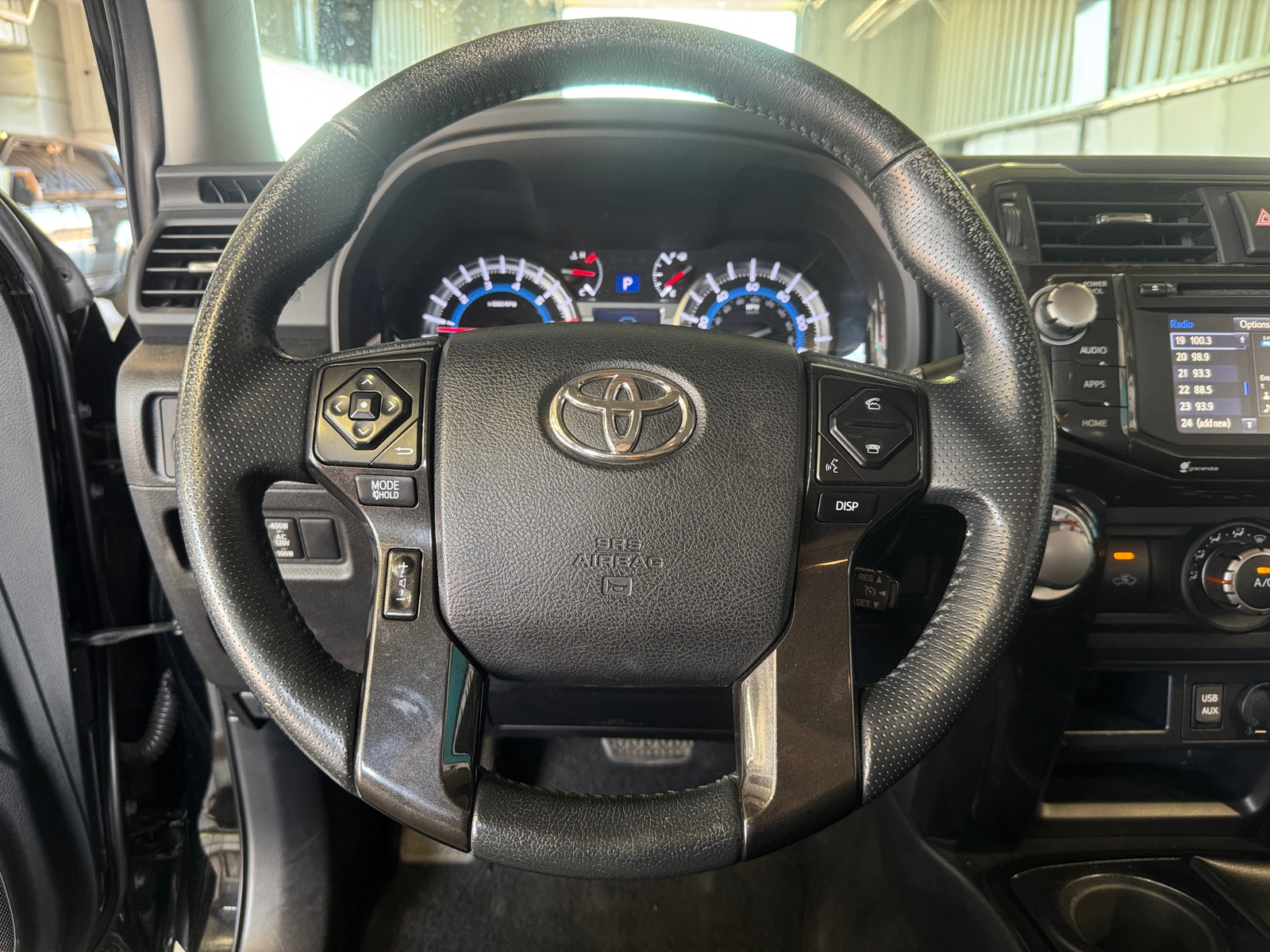 Thumbnail: 2016 Toyota 4Runner - 5
