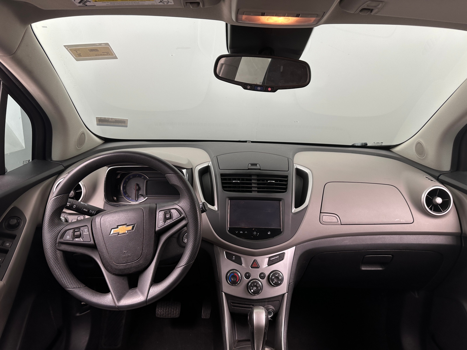 Thumbnail: 2015 Chevrolet Trax - 3