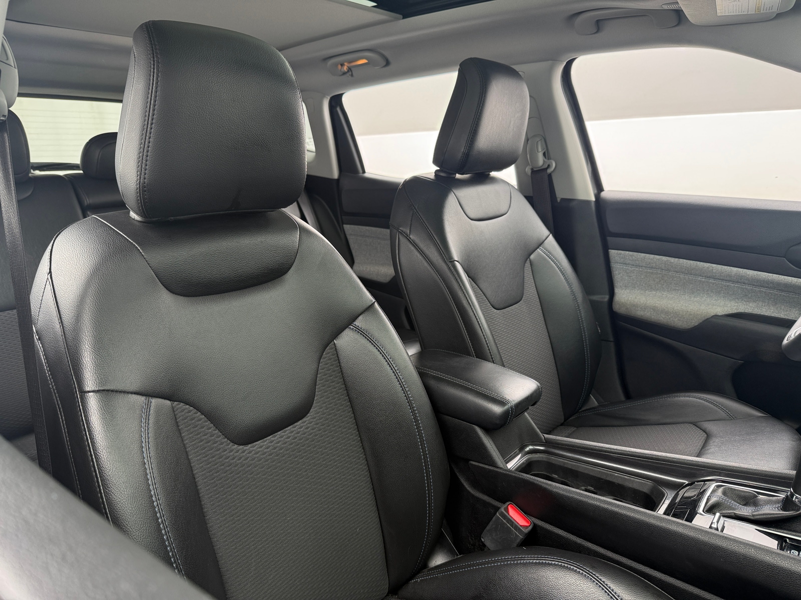 Thumbnail: 2022 Jeep Compass - 2