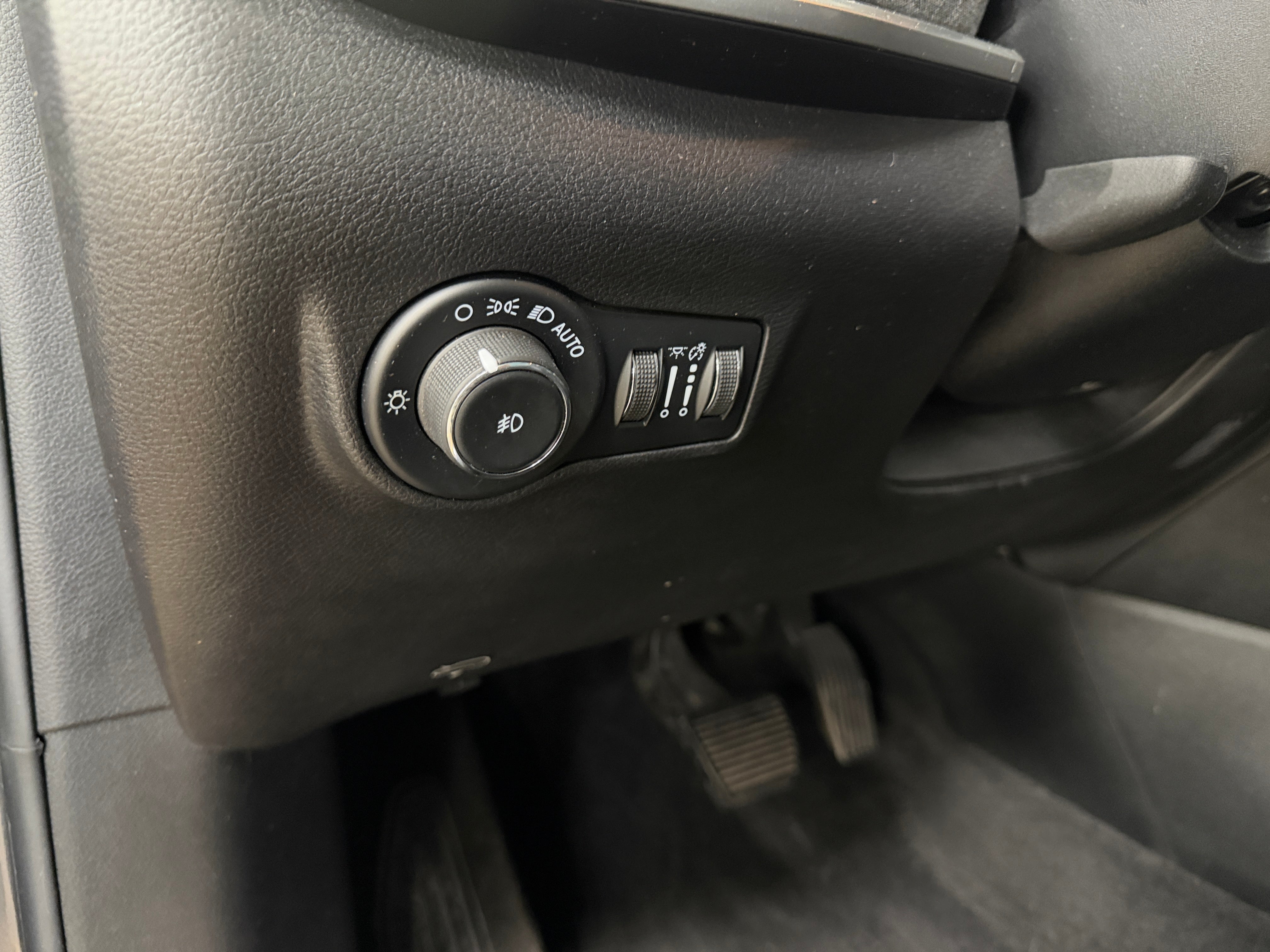 2022 Jeep Compass Latitude - Photo 5