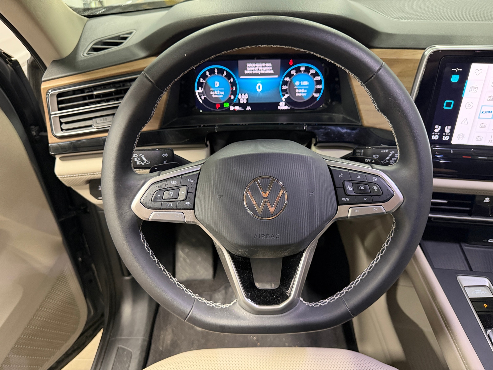 Thumbnail: 2024 Volkswagen Atlas - 4
