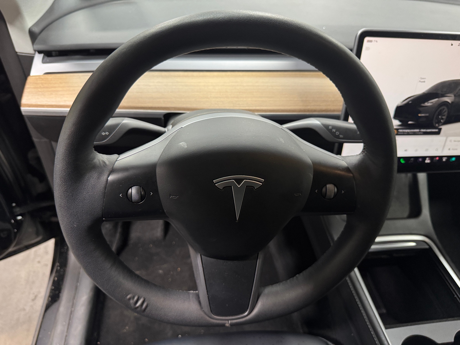 Thumbnail: 2023 Tesla Model Y - 4