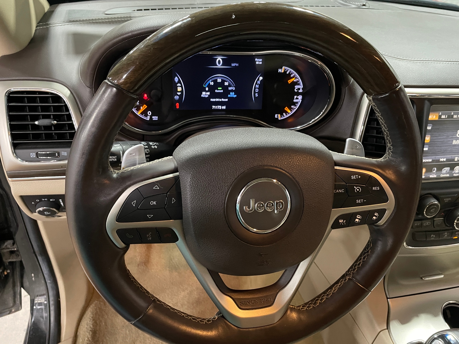 Thumbnail: 2014 Jeep Grand Cherokee - 4