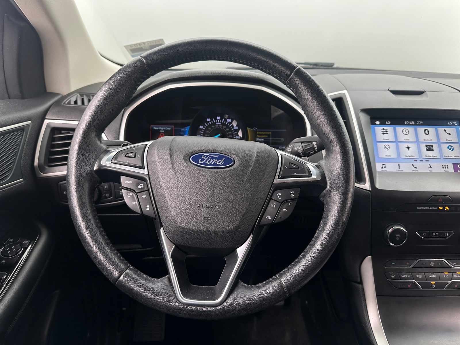 Thumbnail: 2019 Ford Edge - 5