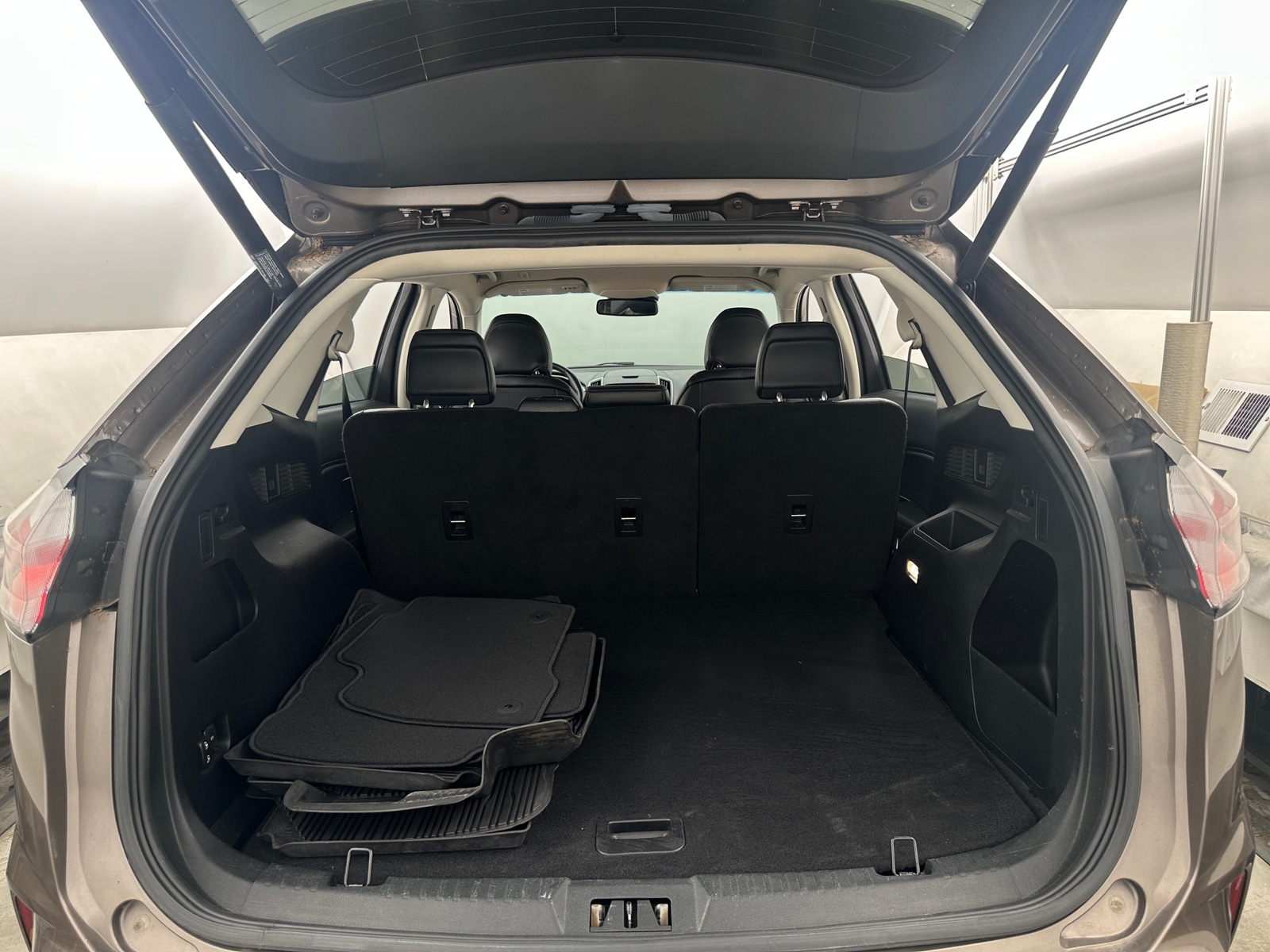 Thumbnail: 2019 Ford Edge - 7