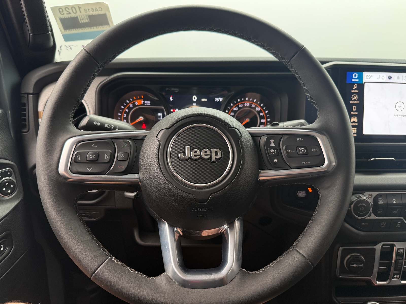 Thumbnail: 2026 Jeep Wrangler - 5