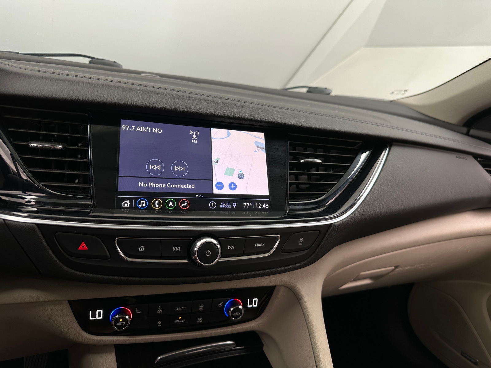 Thumbnail: 2018 Buick Regal - 3