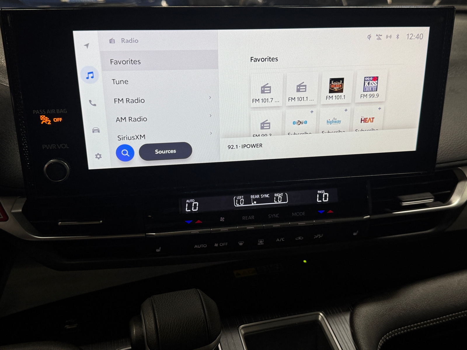 Thumbnail: 2025 Toyota Sienna - 3