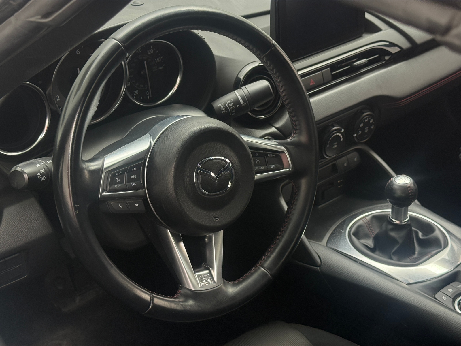 Thumbnail: 2018 Mazda MX-5 Miata - 5