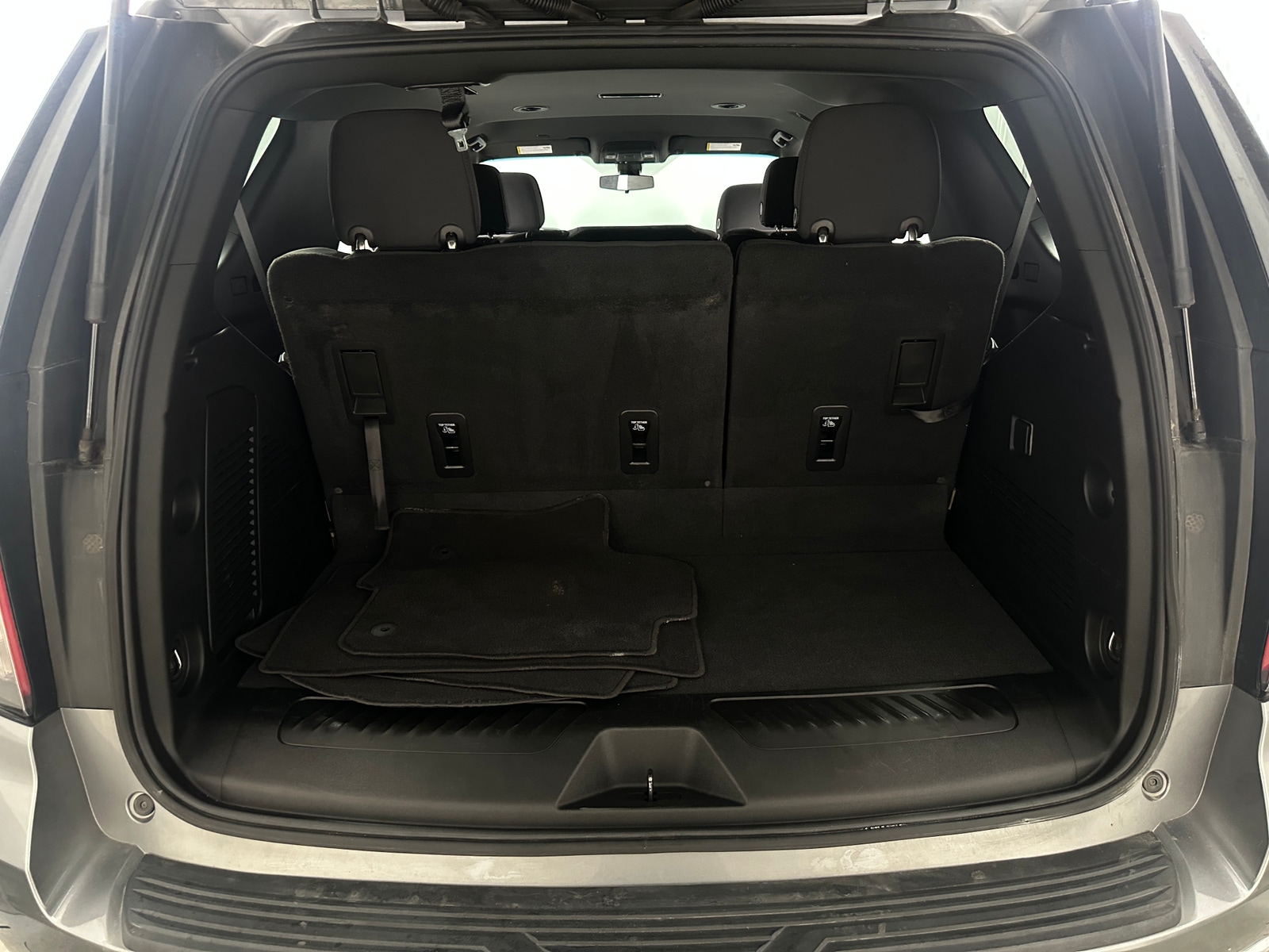 Thumbnail: 2022 Chevrolet Tahoe - 7
