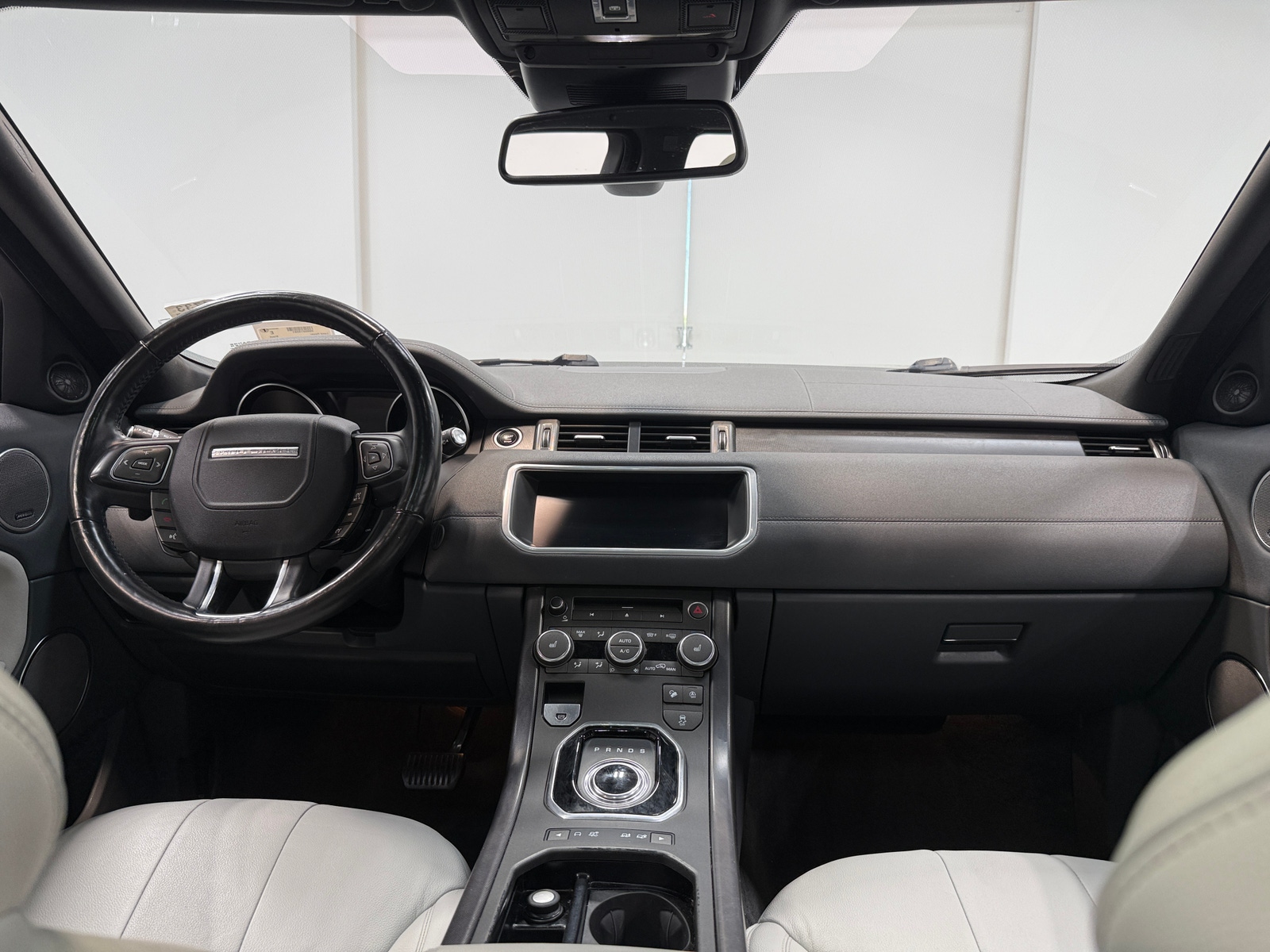 Thumbnail: 2018 Land Rover Range Rover Evoque - 2